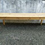 Farm table
