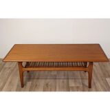 Scandinavian coffee table by Linney Hughes for Trioh 1960