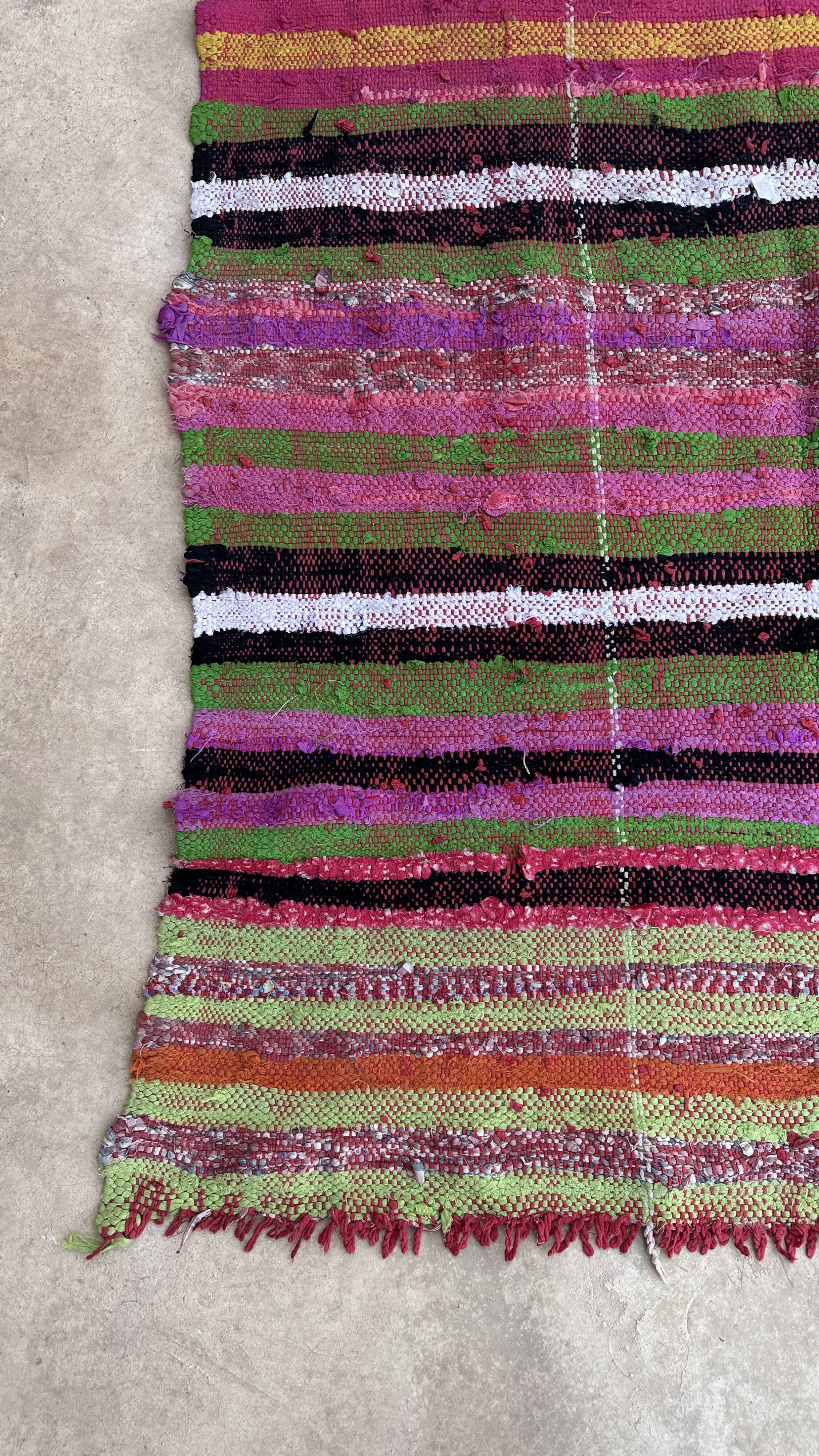 Tapis marocain coloré - 97 x 218 cm
