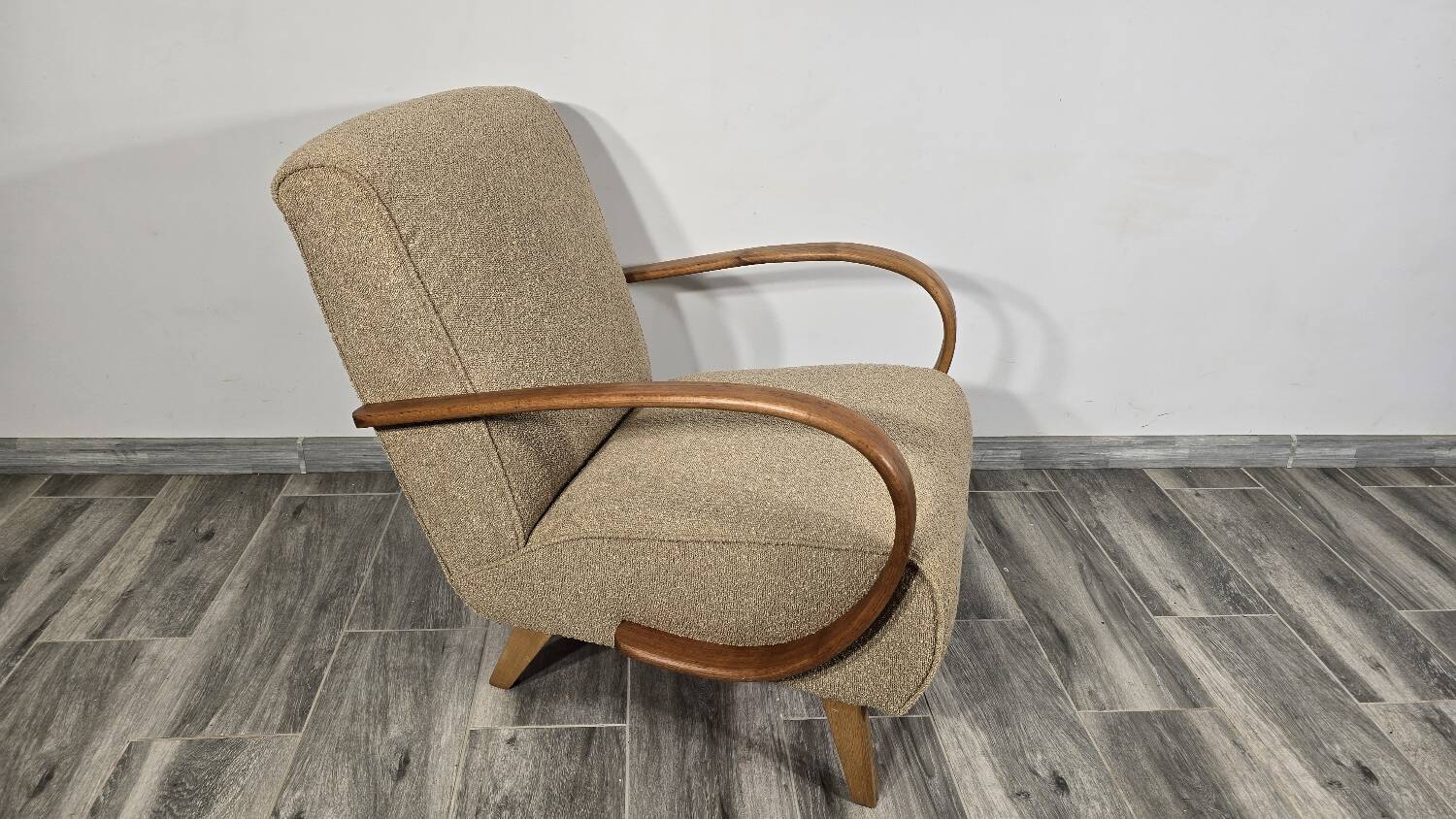 Art Deco Lounge Chair by Jindrich Halabala, 1940s