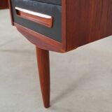 Teak desk, Danish design, 1970s, manufacturer: A.P. Møbler Svenstrup