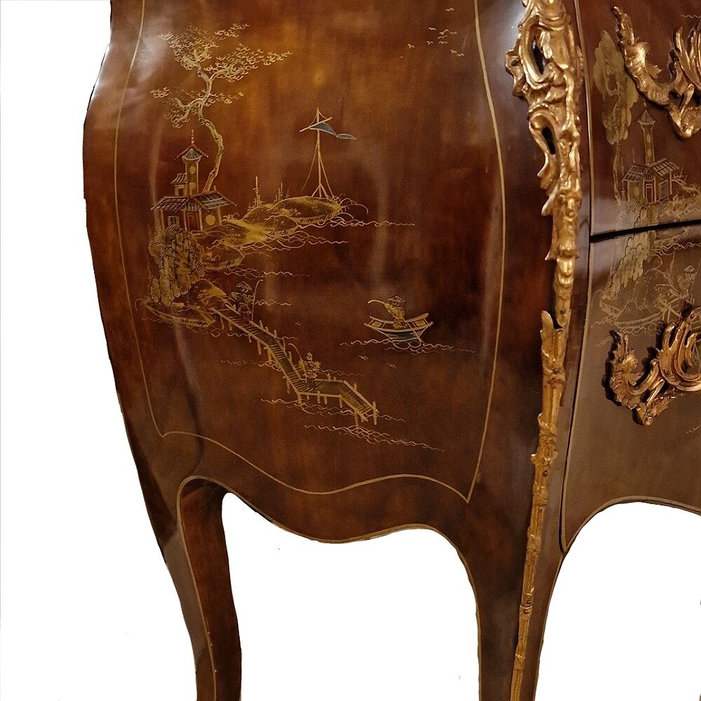 Curved chest of drawers Japanese décor Louis xv style