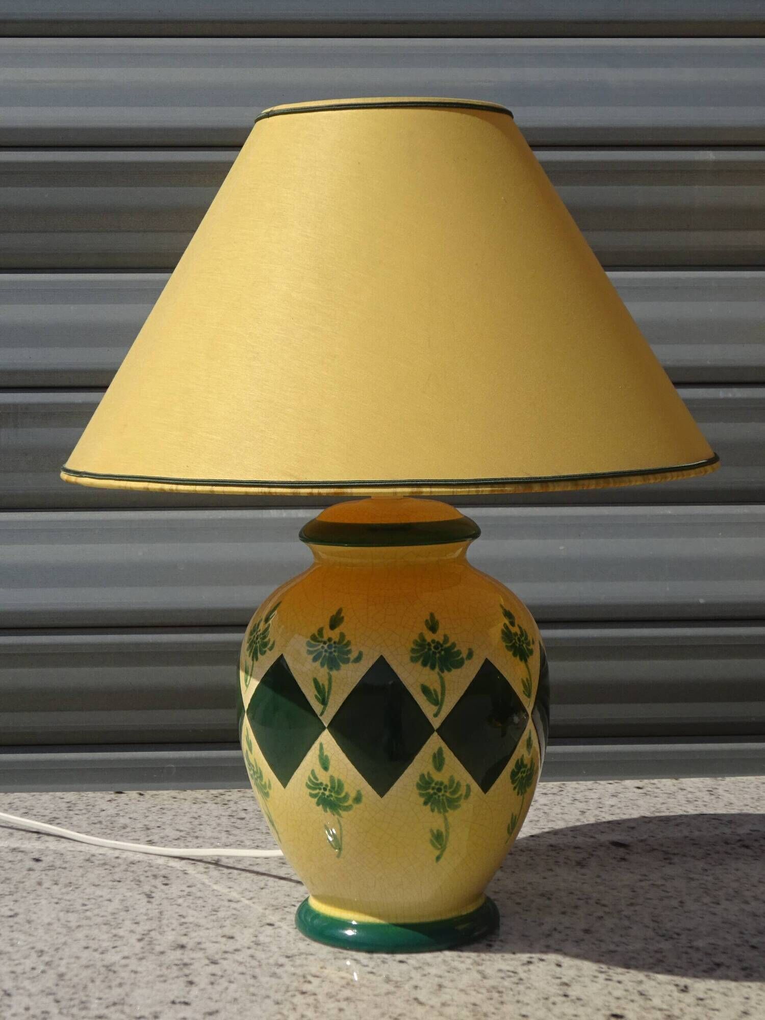 Large Drimmer living room lamp