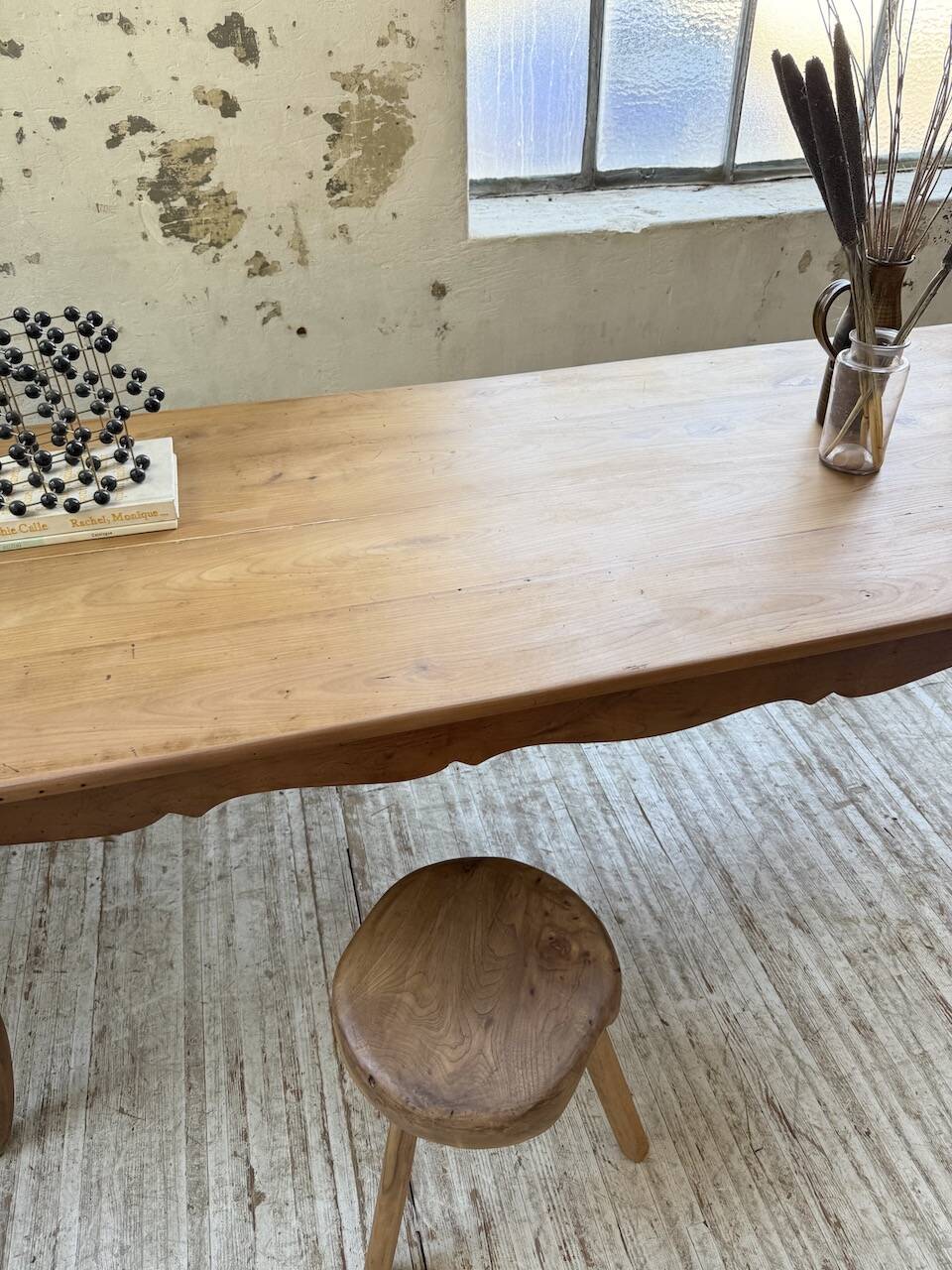 Table campagne provençale style Louis XV merisier