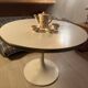 Table à manger design iconique Tulipe