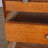 Commode en chêne datant des années 1950