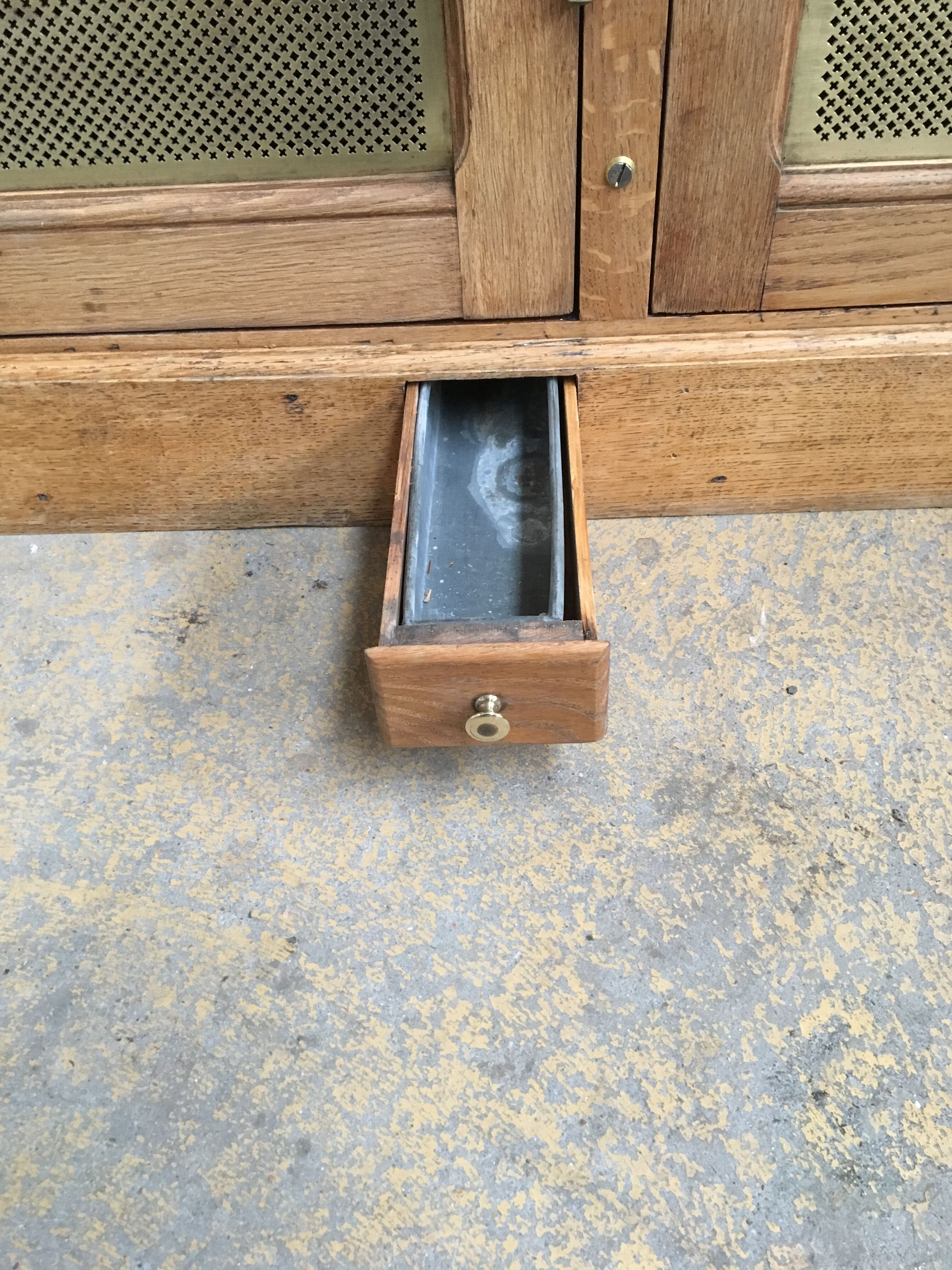 Former Bank of France 2 oak cabinet