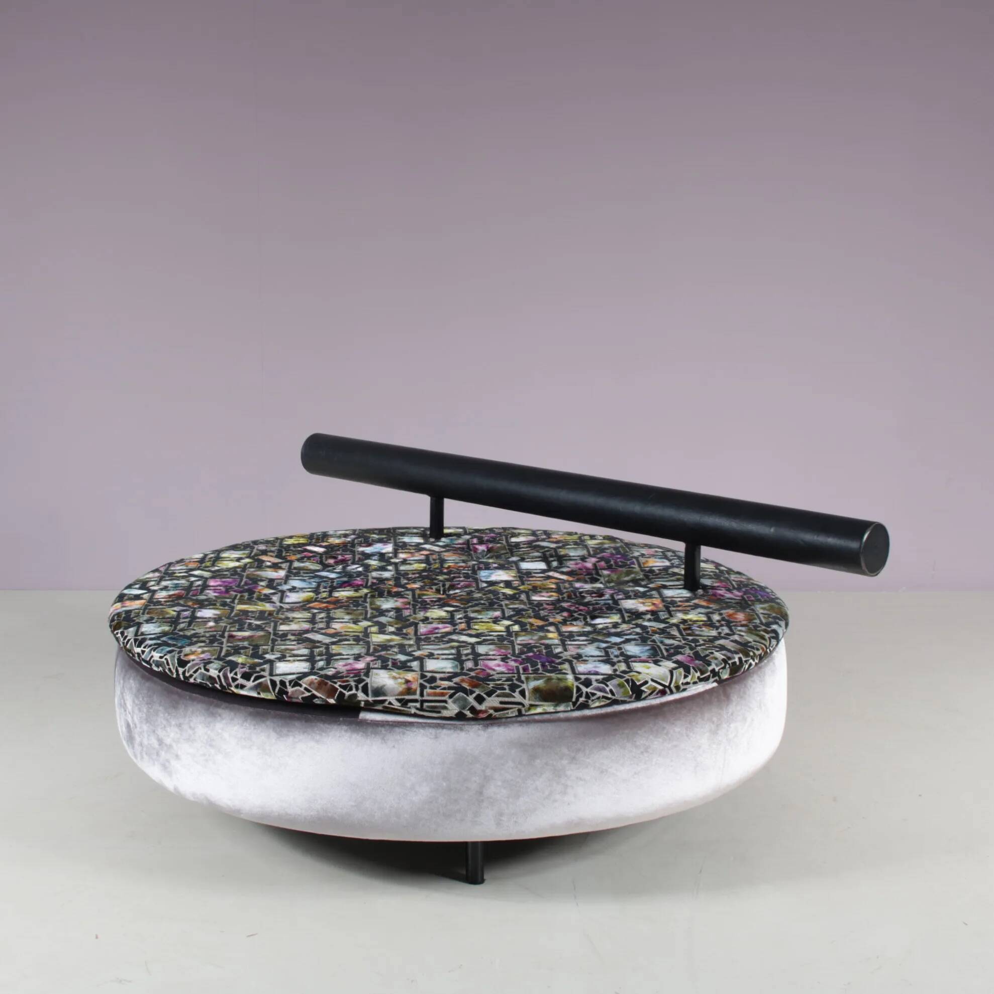 1980s round loveseat in Antonio Citterio style from Italy