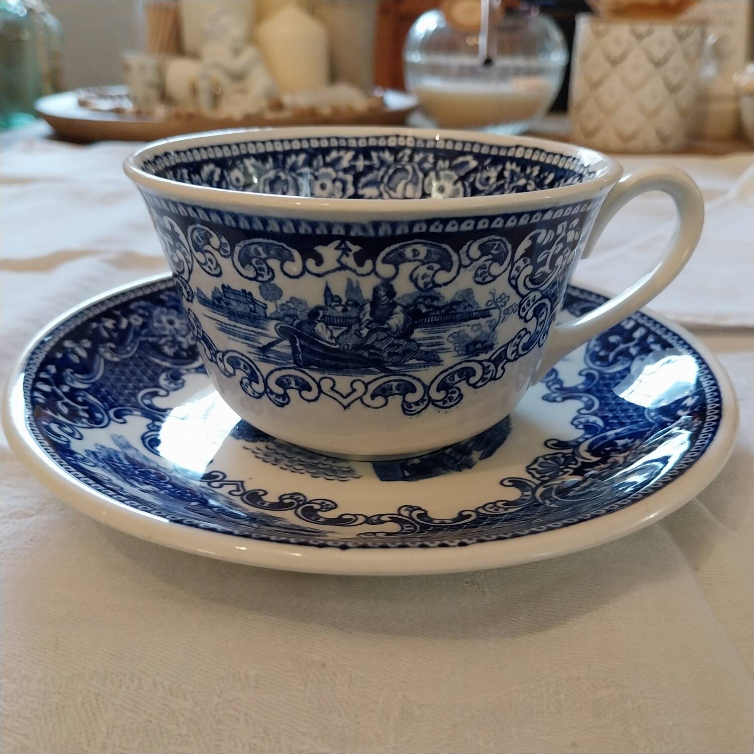 Royal Sphinx Large Teacup