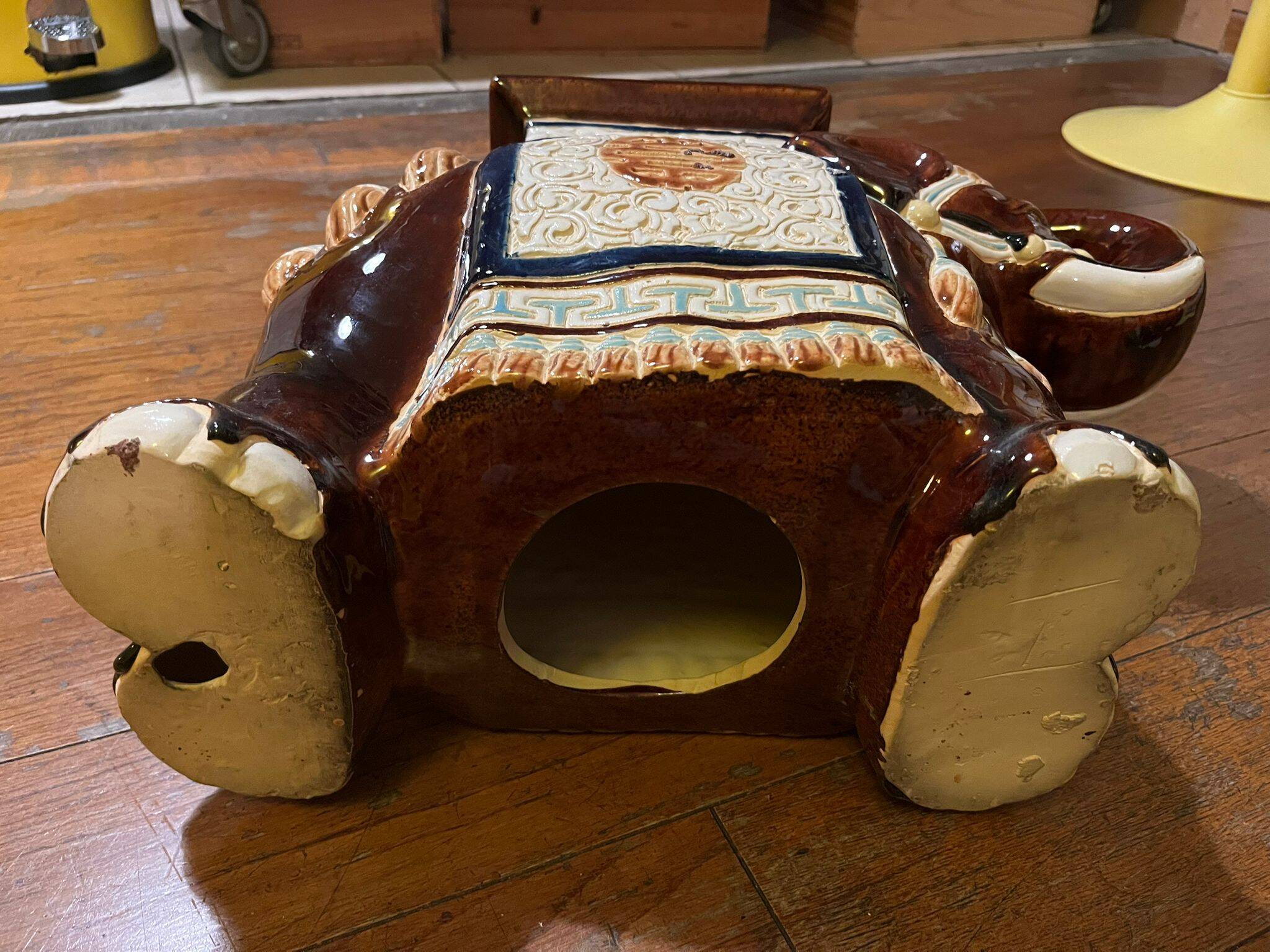 Vintage 70s xl ceramic elephant plant pot - brown