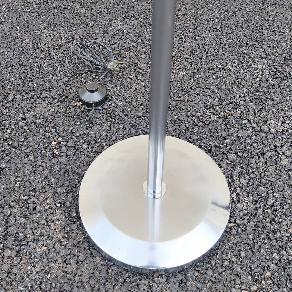 Space age floor lamp, chrome and opaline glass, 1970.