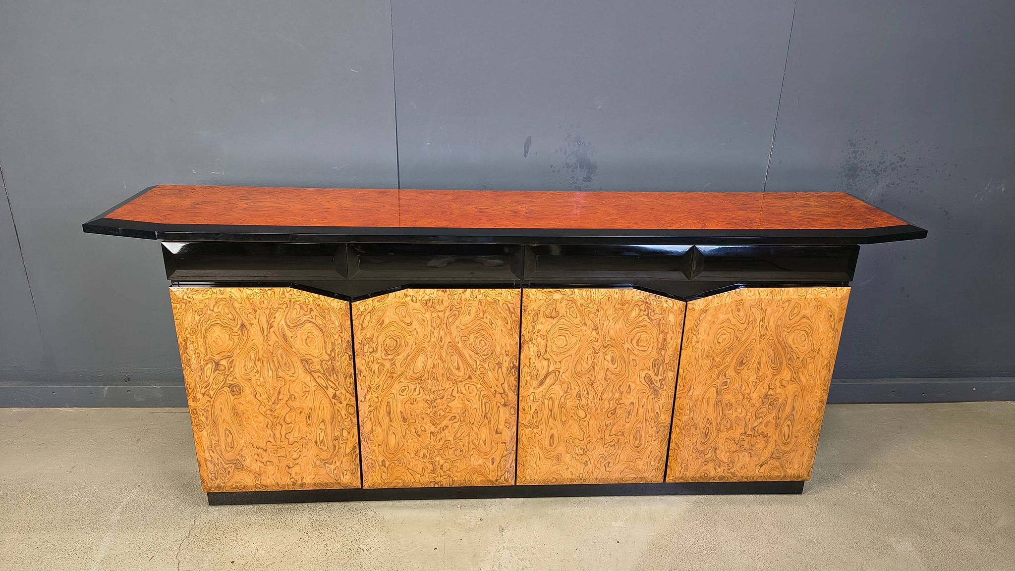 Vintage lacquer and burl wood credenza, 1980s