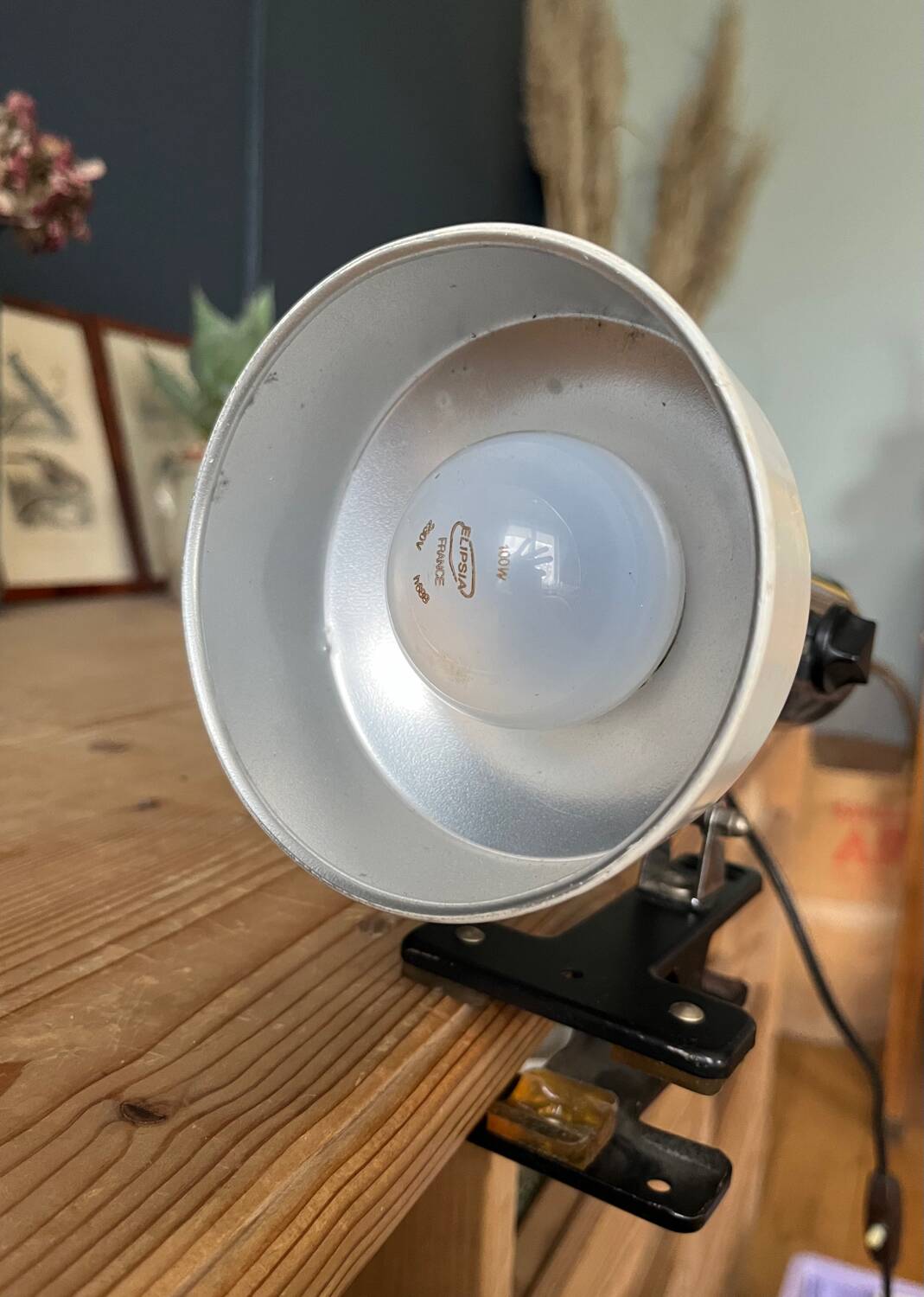 Vintage clip lamp
