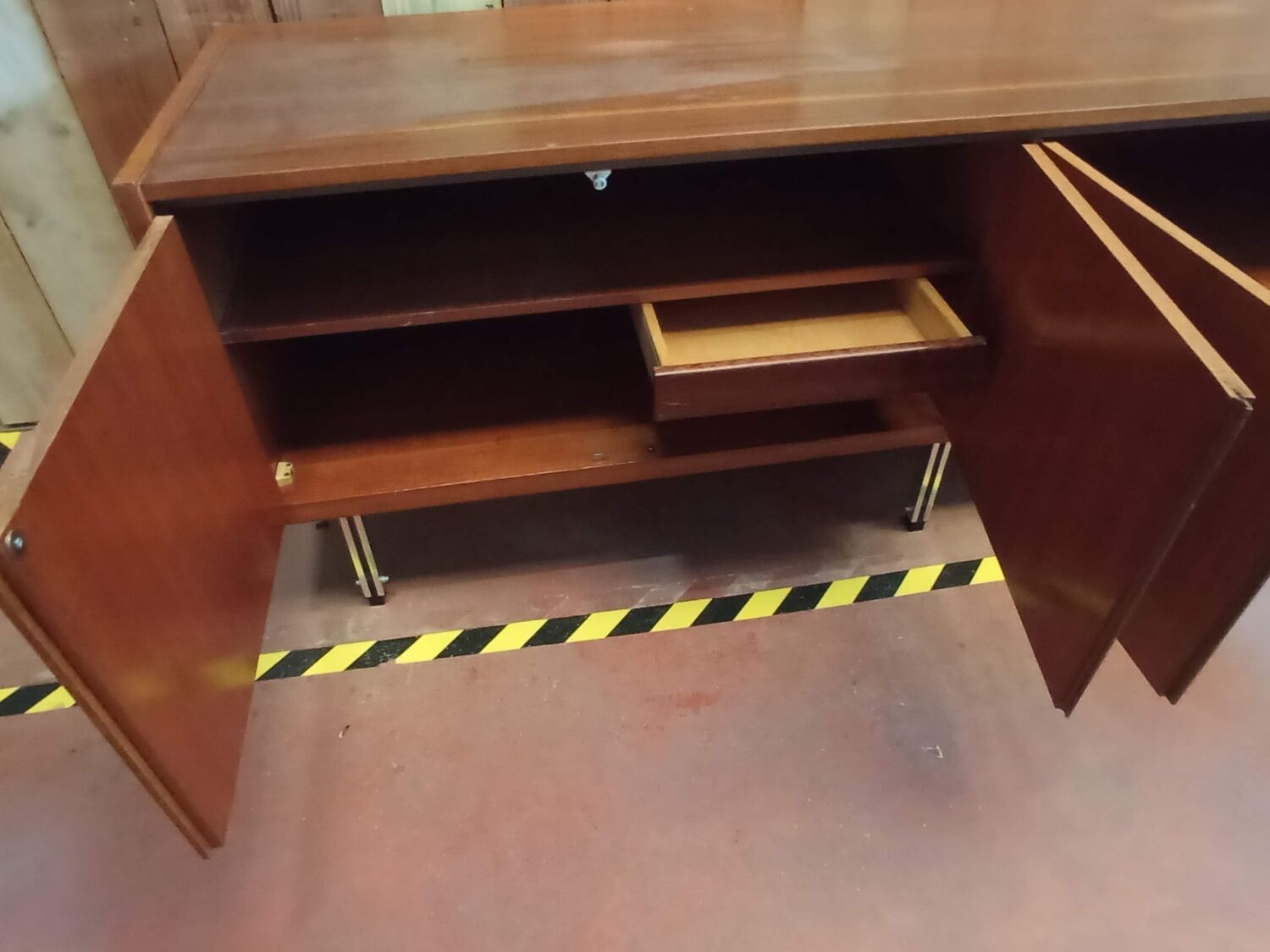 Enfilade 4 doors in teak