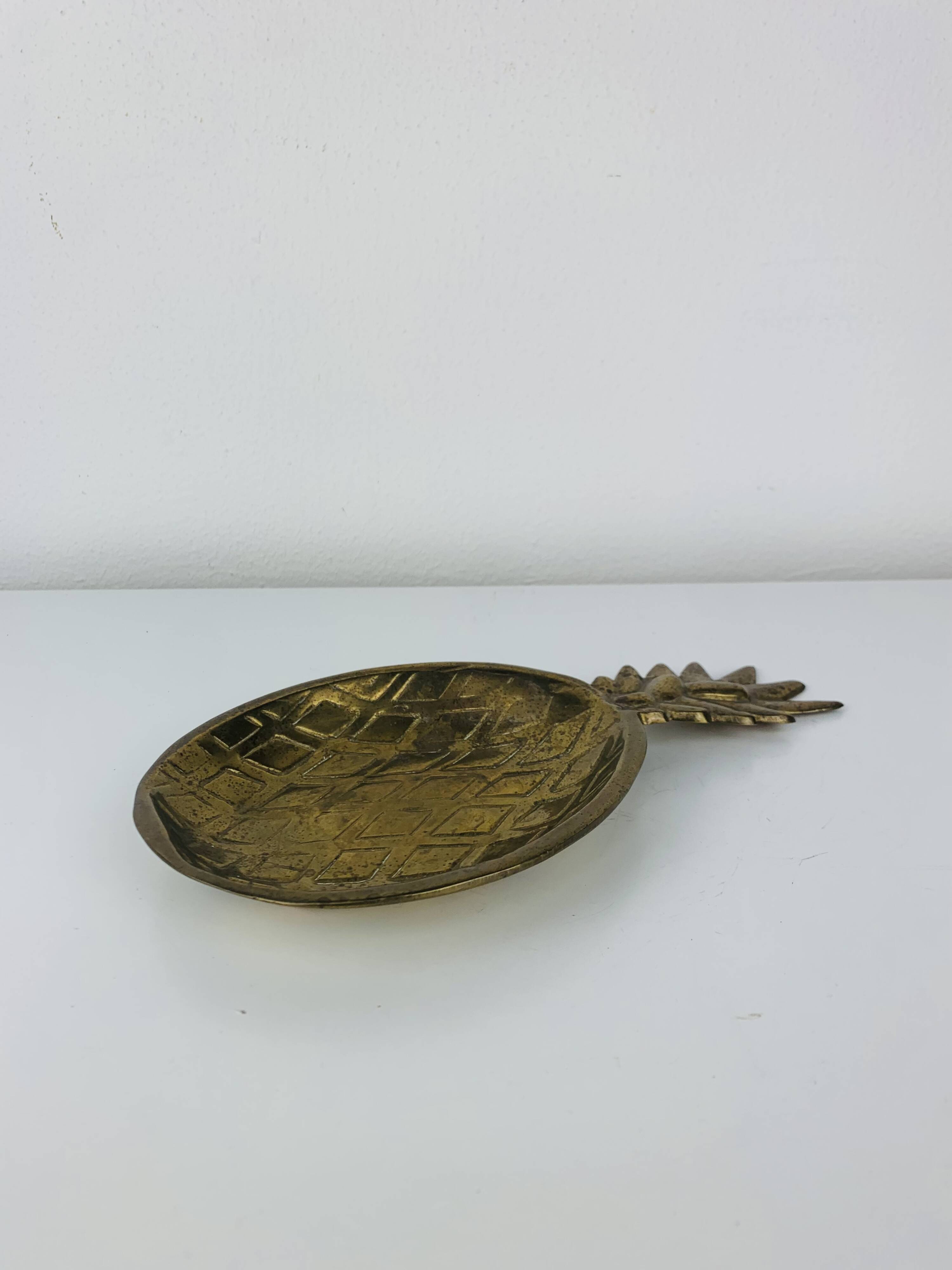 Vintage gold-plated brass pineapple emptier