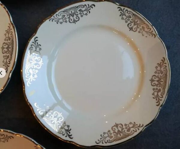 12 assiettes à dessert et plat à gâteau anglais J.Broadhurst Ironstone, 1776-1976