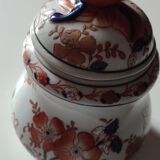 imari vase