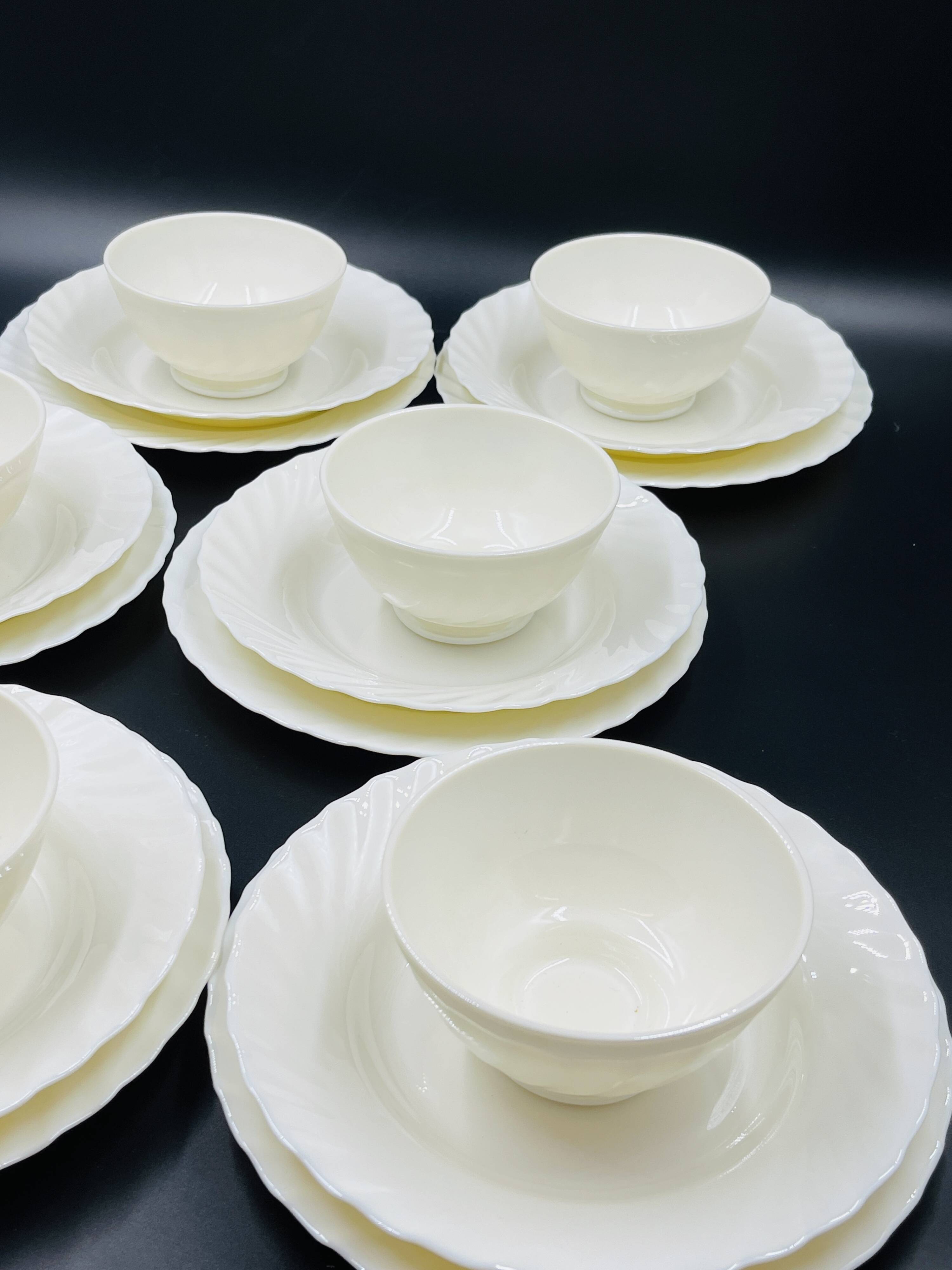 Vintage Arcopal Ivoire Trianon Service Table 18 Pieces