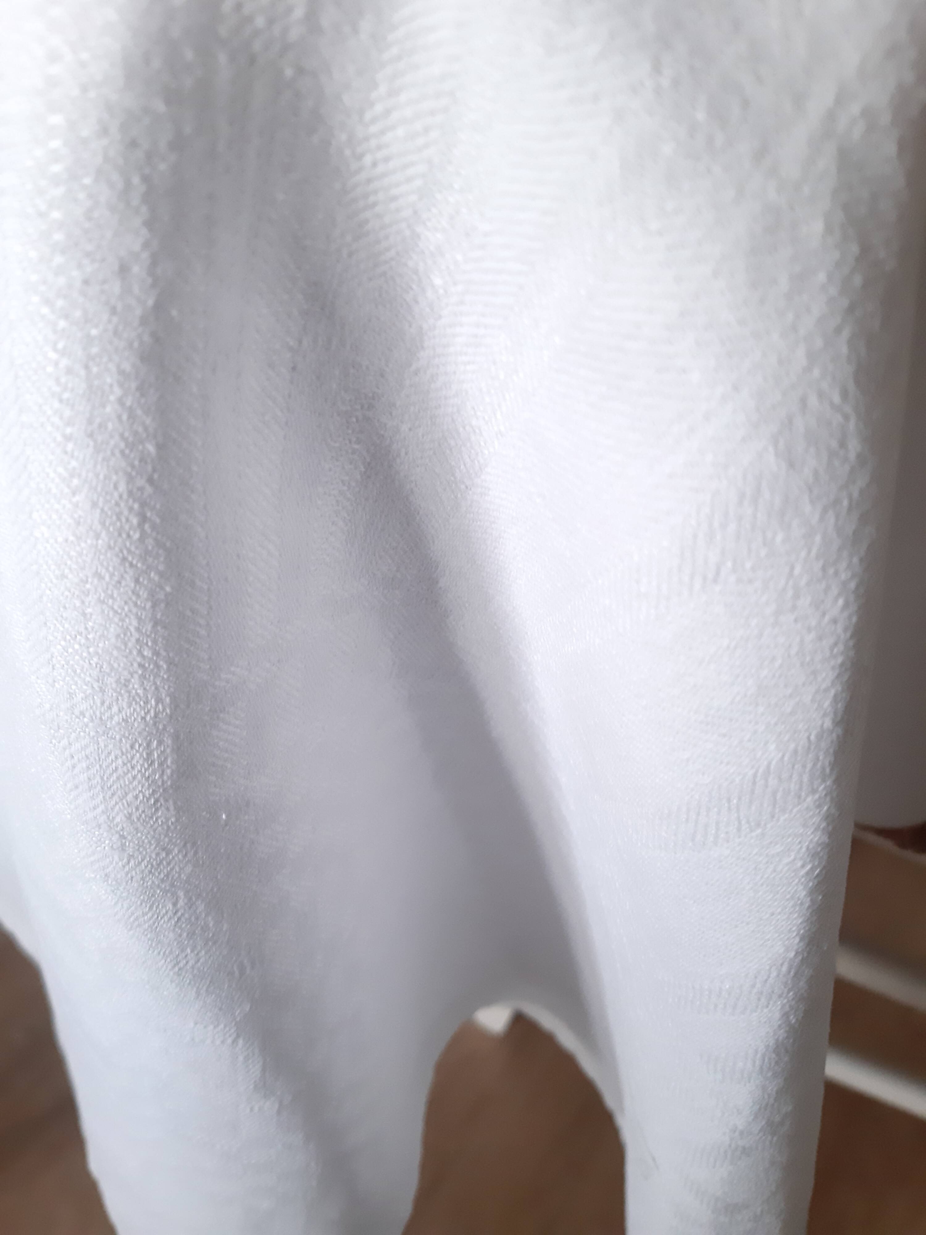 Nappe ancienne damassée B.L