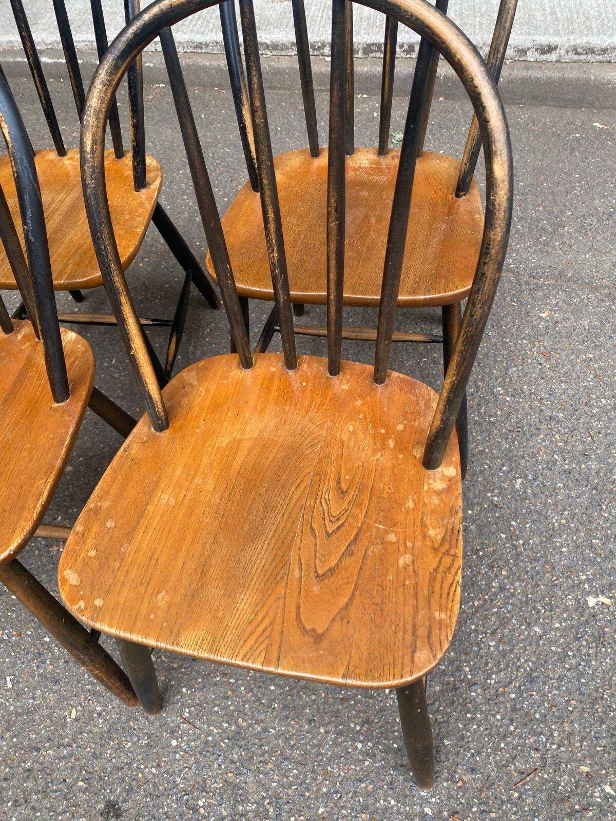 Set of 4 vintage spindle chairs in Windsor/Scandinavian style.