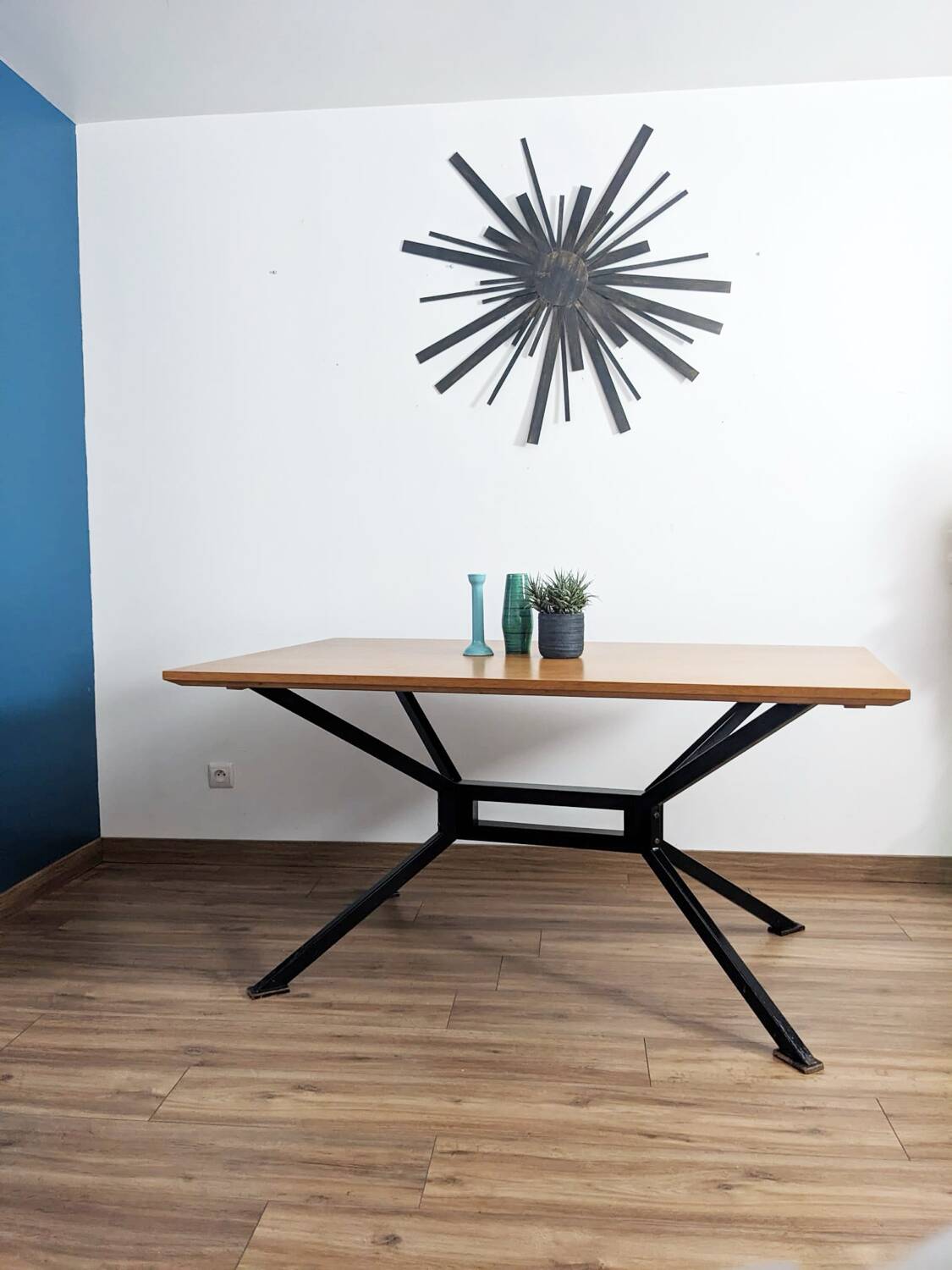 Extendable wooden and metal table, 80s