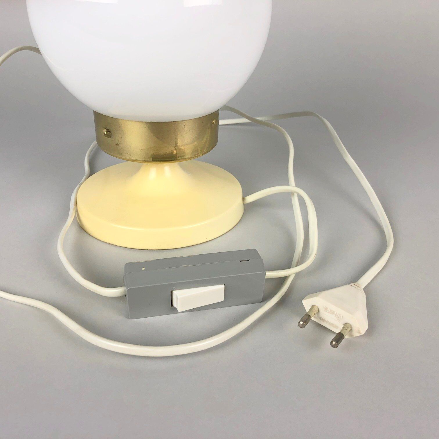 Lampe de table vintage de Tchécoslovaquie années 1980