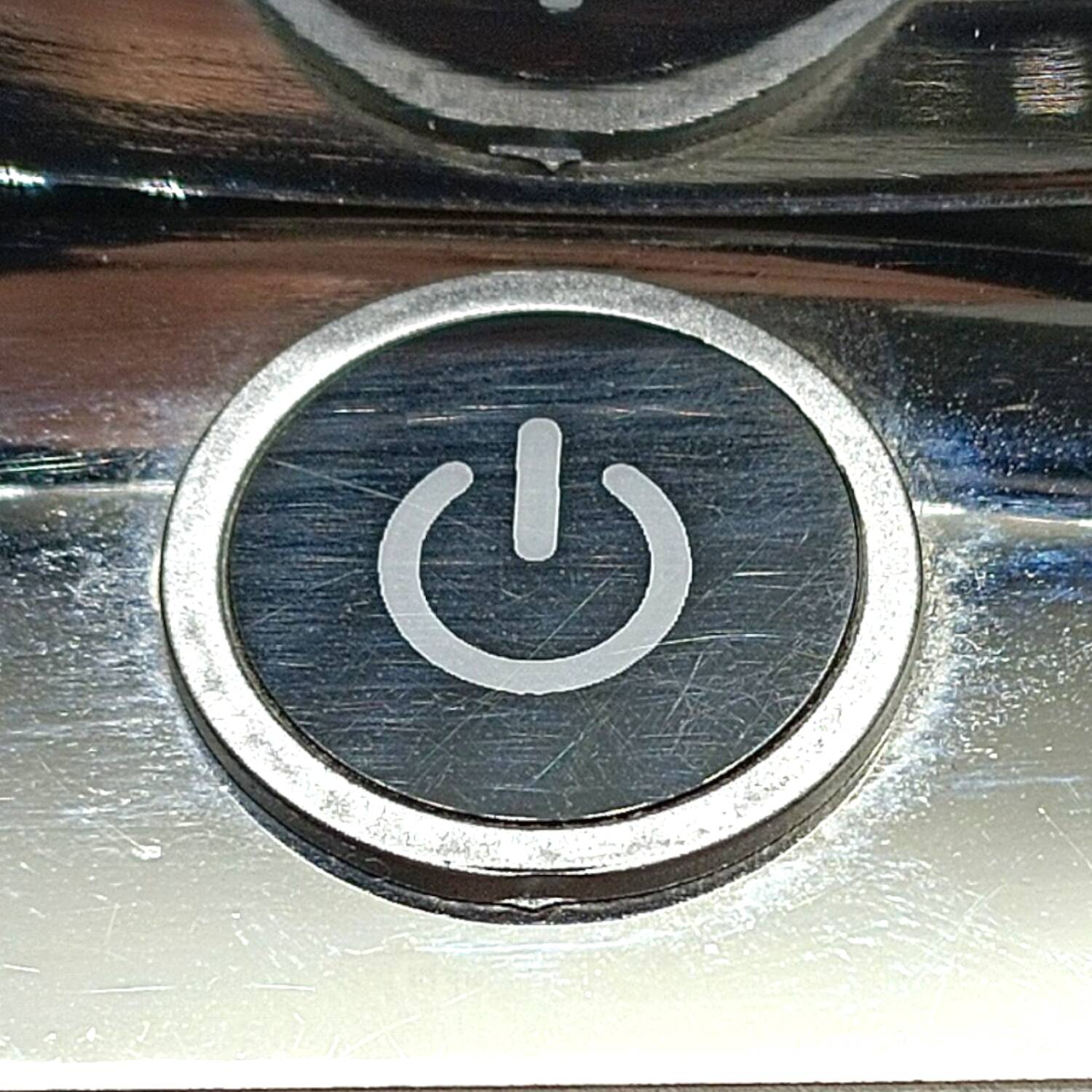 Lampe de table moderniste européenne des années 1990 – design élégant en chrome et led