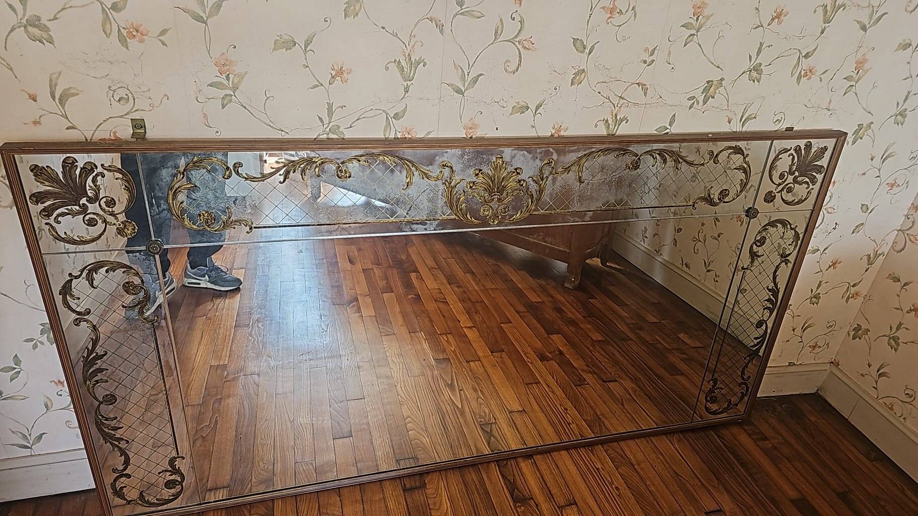 Large antique mirror with gilded decoration on engraved glass – Baroque style