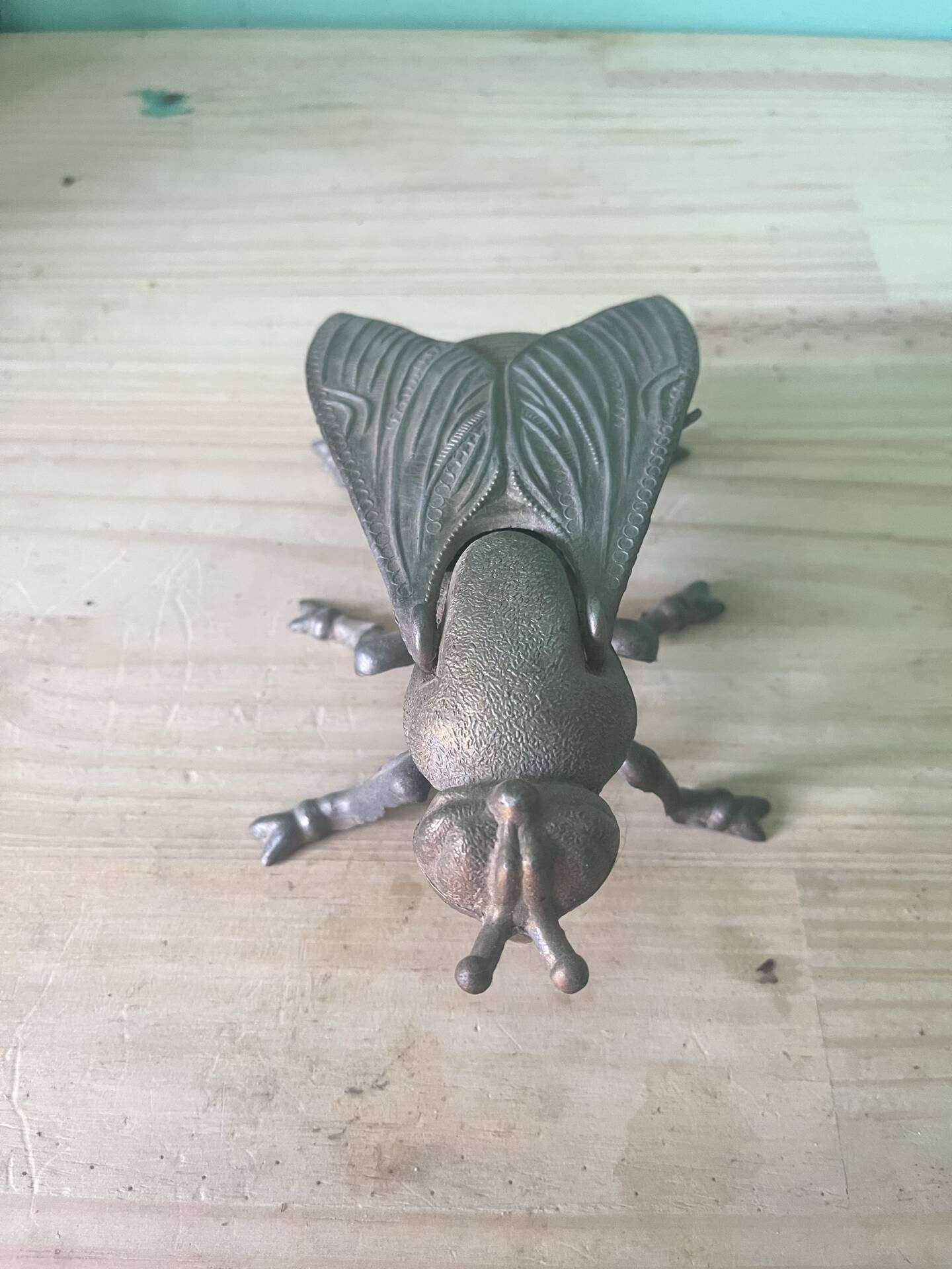 Vintage brass fly/cicada ashtray (17 cm) – Art wings