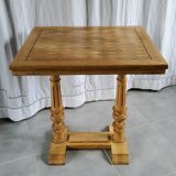 Coffee table/pedestal table