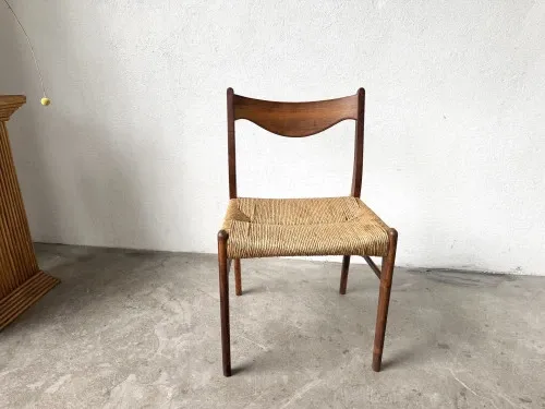 GS60 chair in exotic wood and straw, Arne Wahl Iversen, 1960s