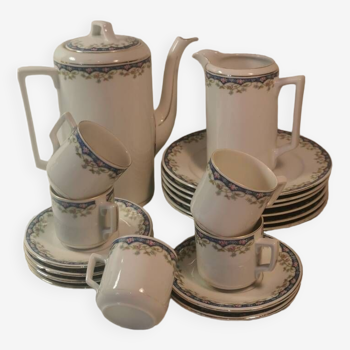 Service à thé ou café en porcelaine de Limoges - 18 pièces