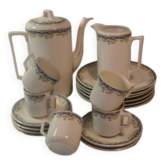 Service à thé ou café en porcelaine de Limoges - 18 pièces