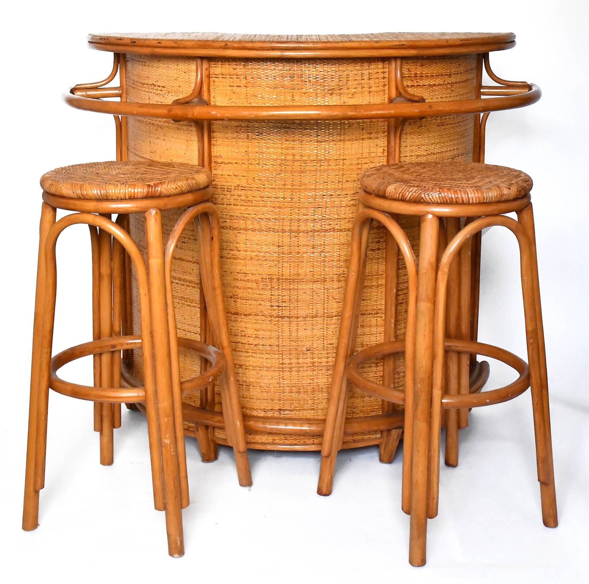 Vintage bar furniture with these two rattan stools from the 1960s/70s
