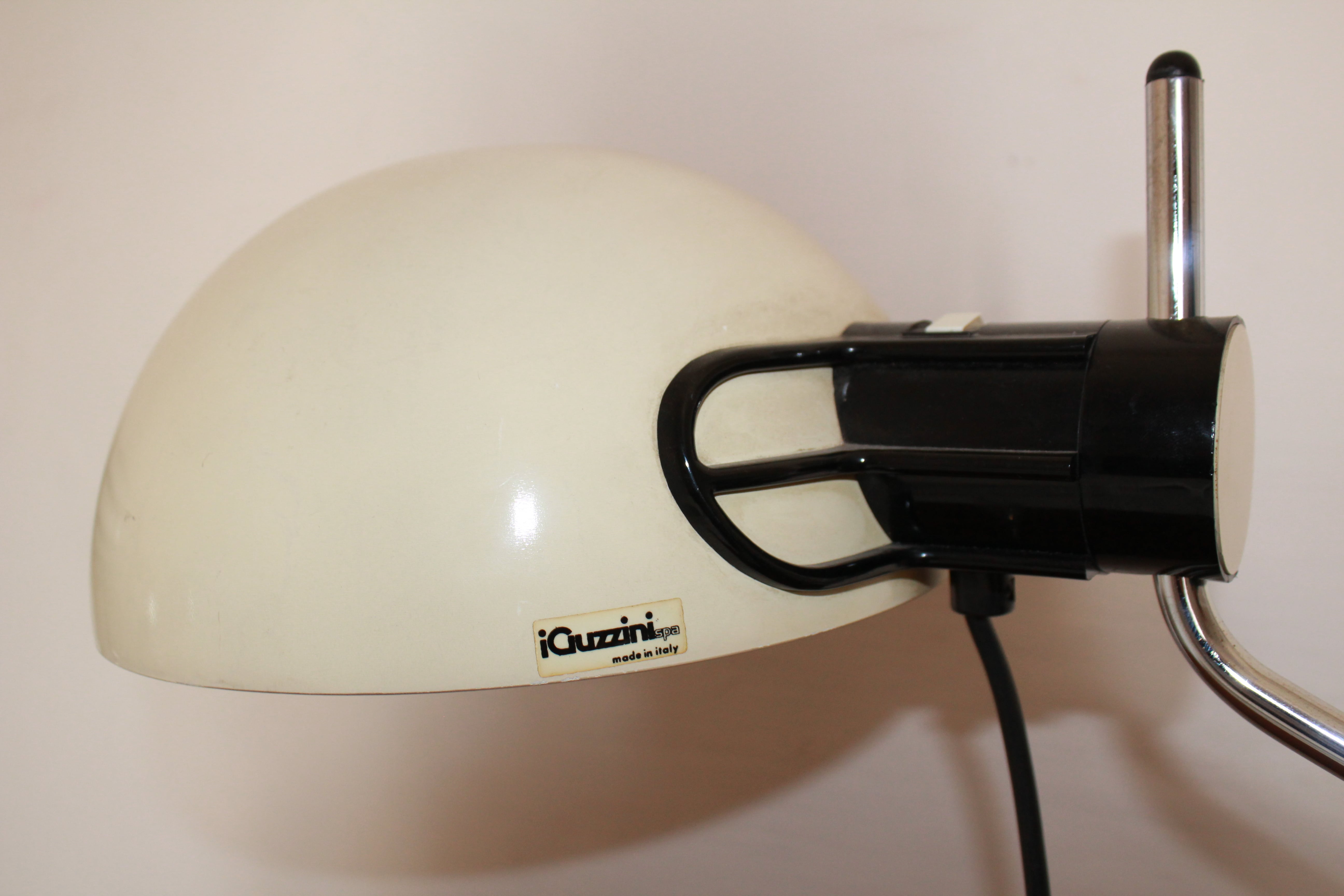 1970s vintage Guzzini flexible table lamp