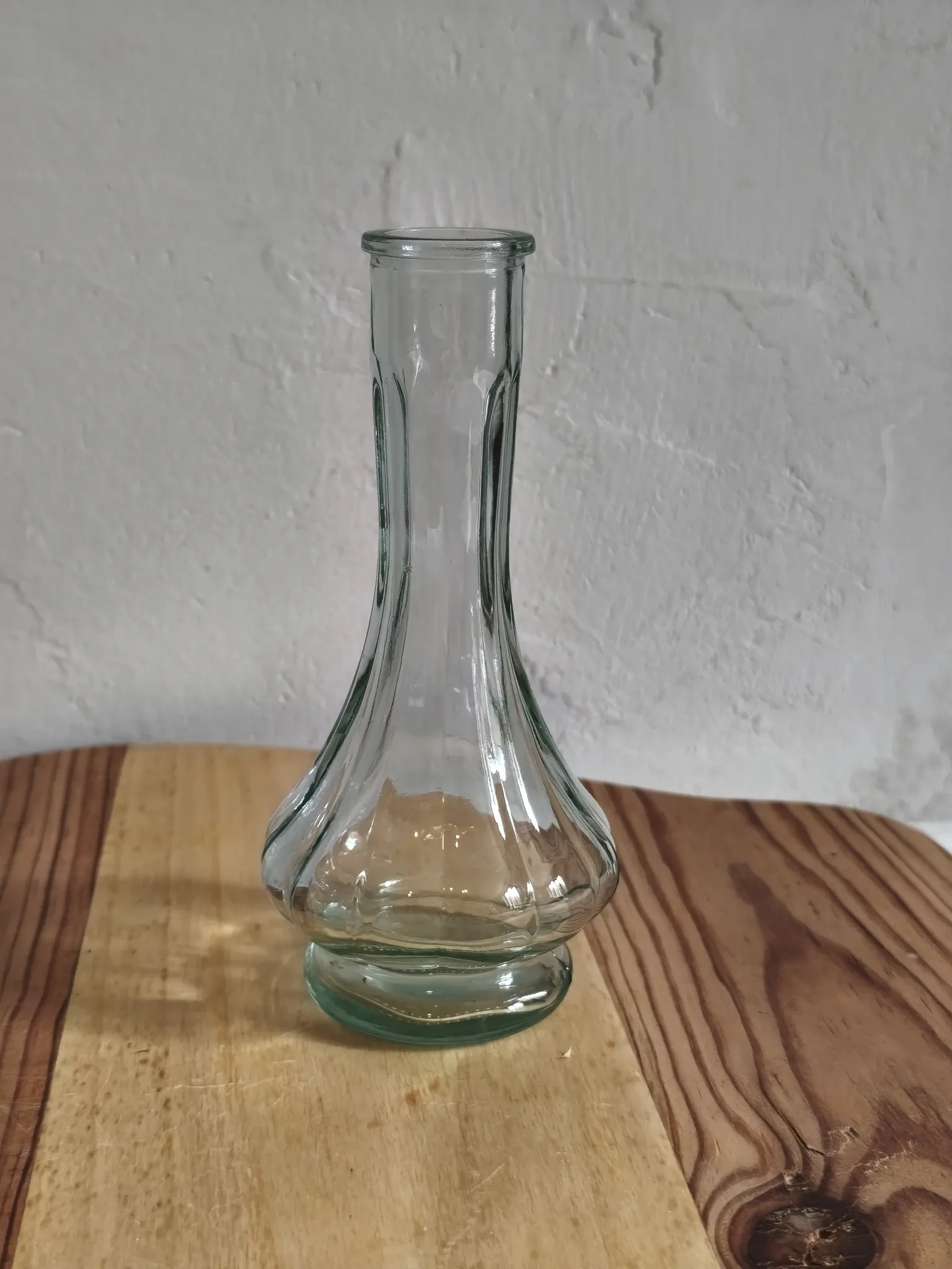 Small ribbed glass soliflore vase in vintage style