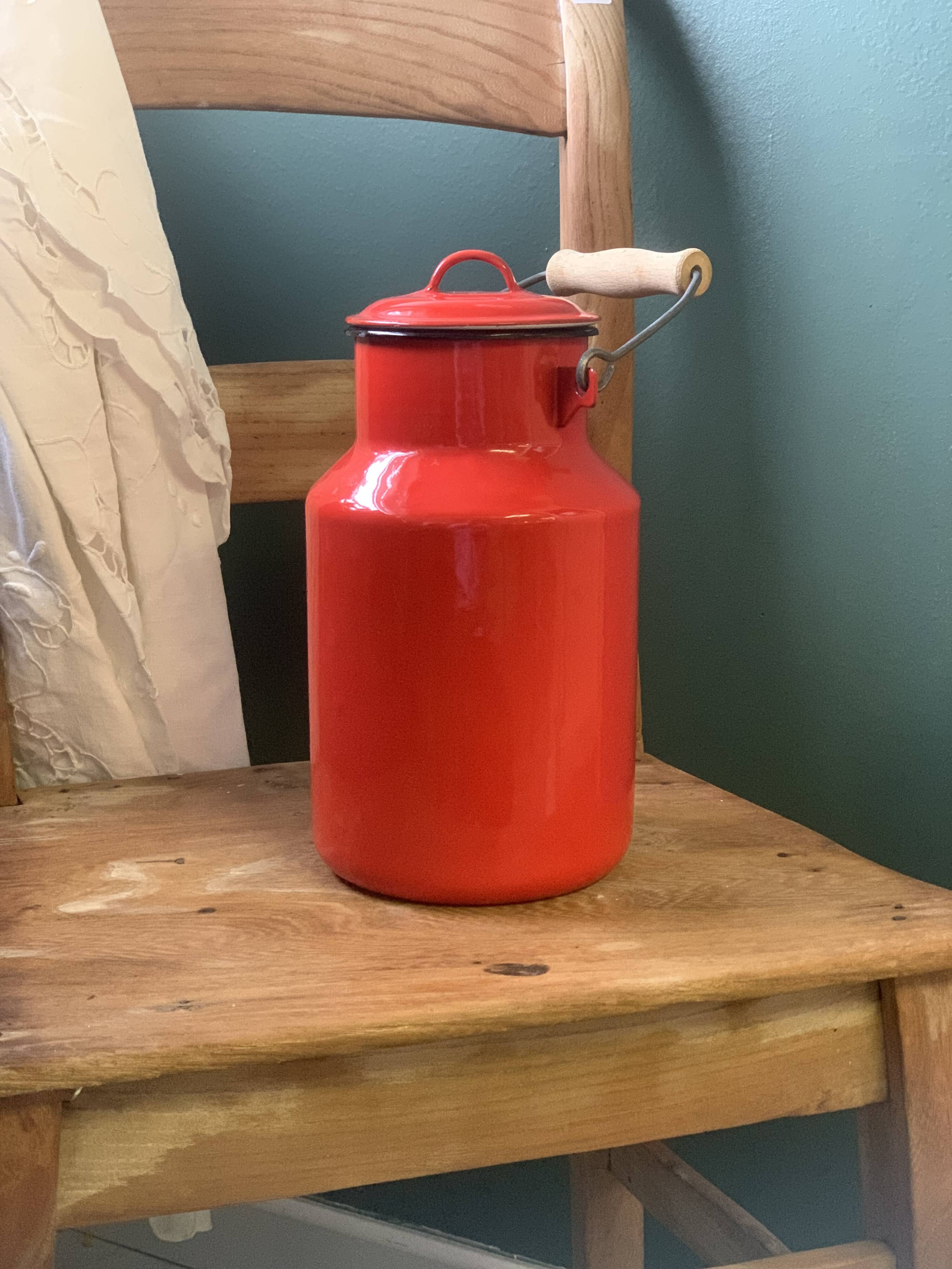 Enameled milk jug