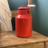 Pot à lait émaillé