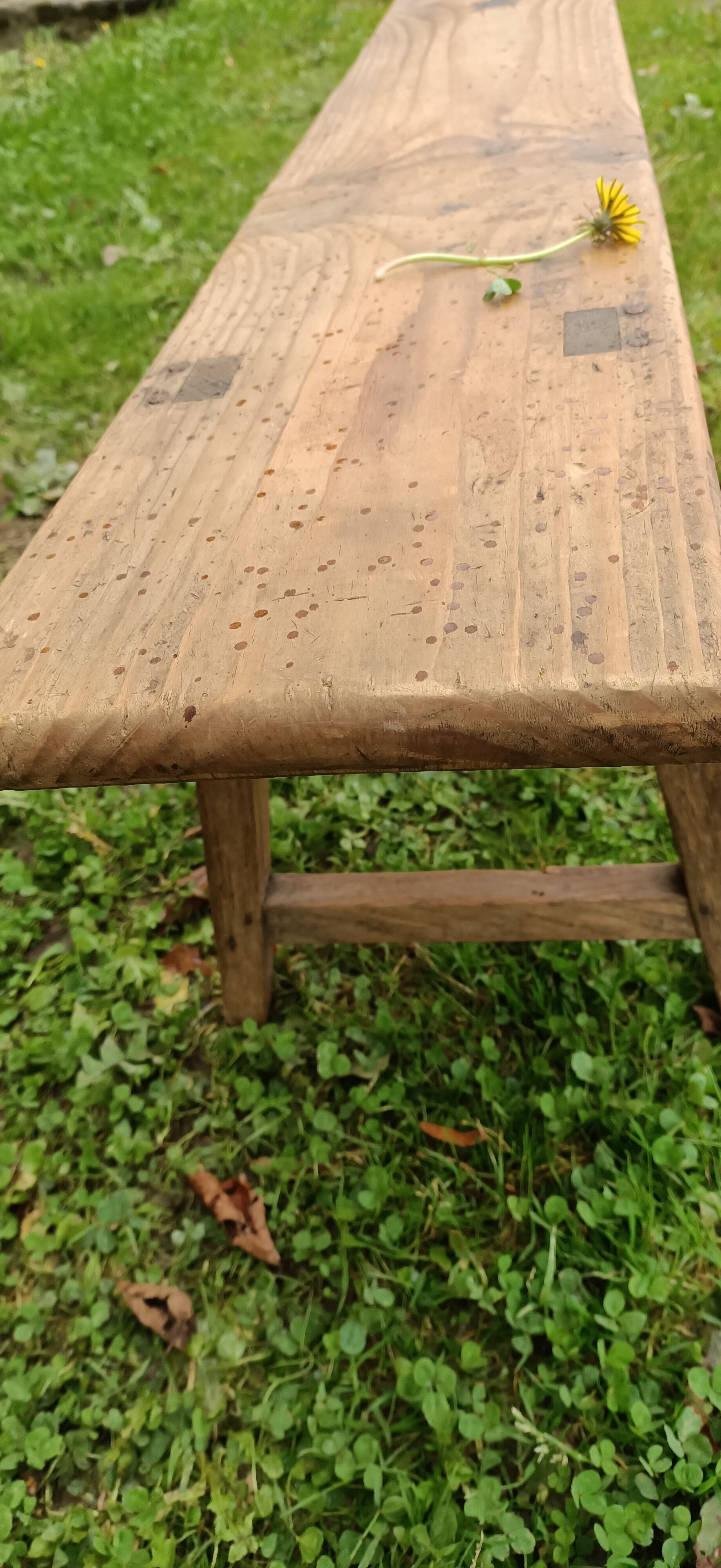 Ancien banc de ferme