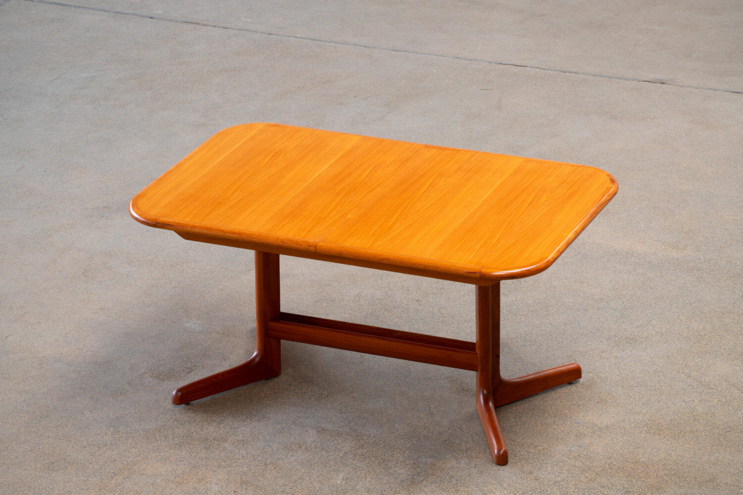 Scandinavian table in teak 1960