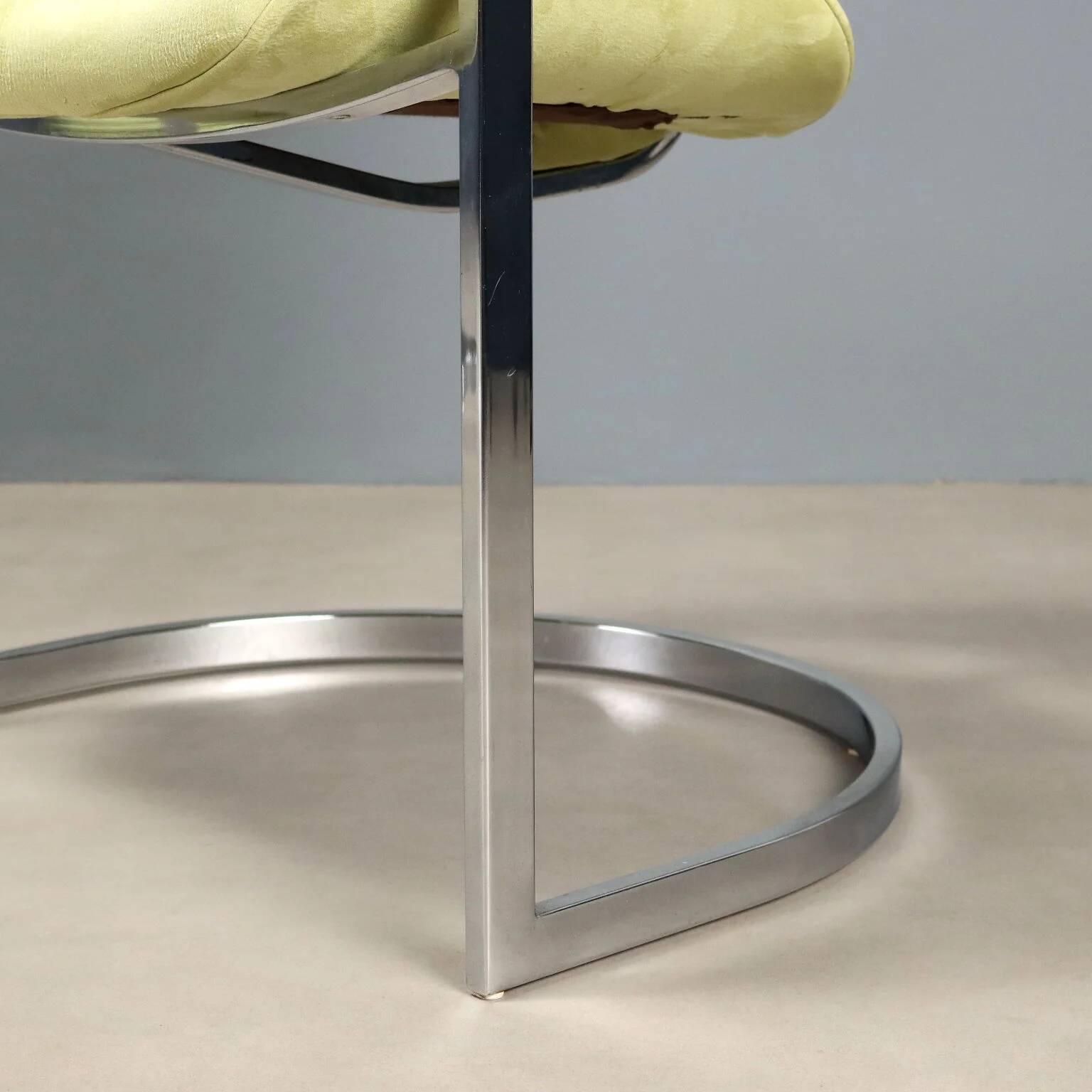 Chaises vintage Saporiti design Vittorio Introini en tissu années 1970