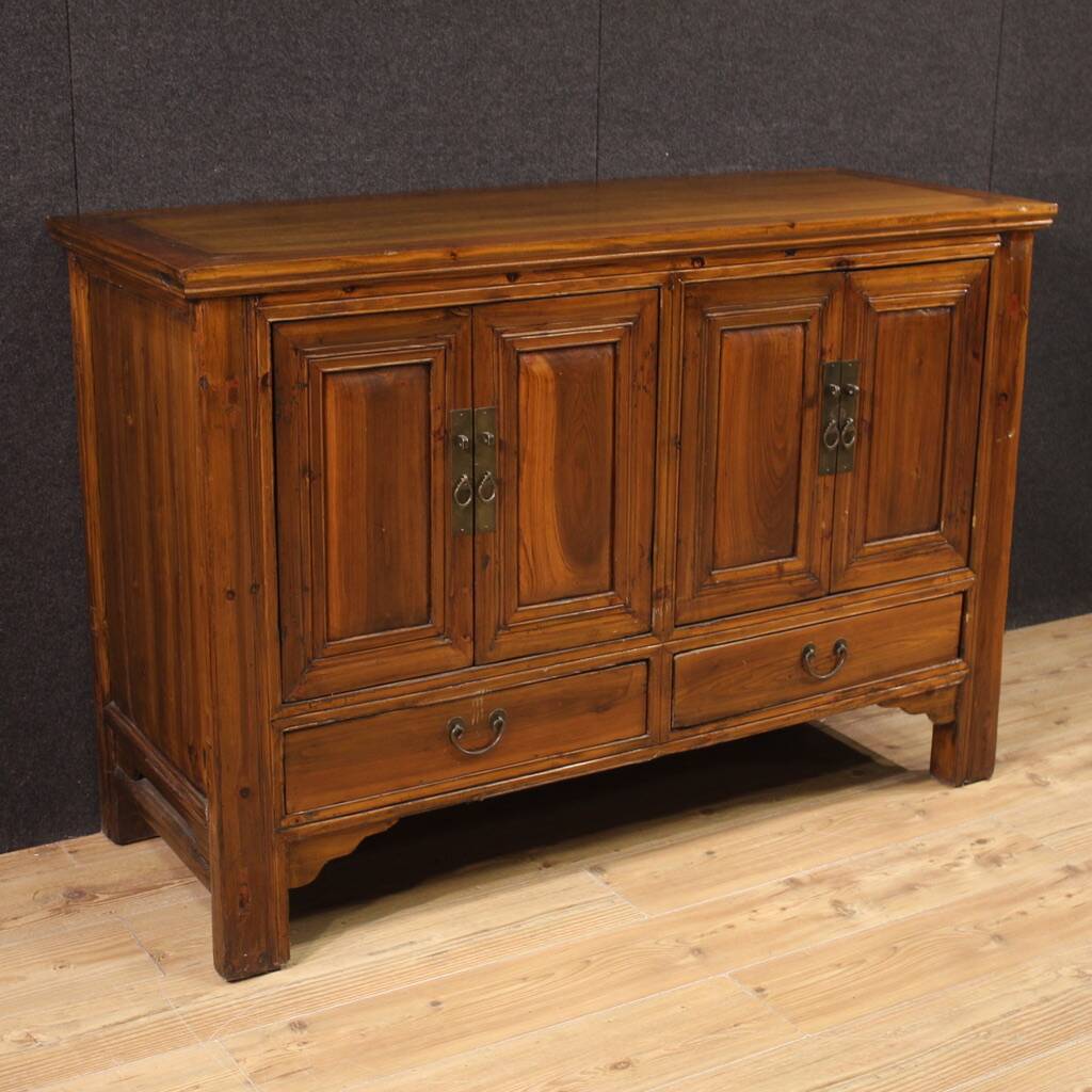 Great oriental sideboard from the 20th century