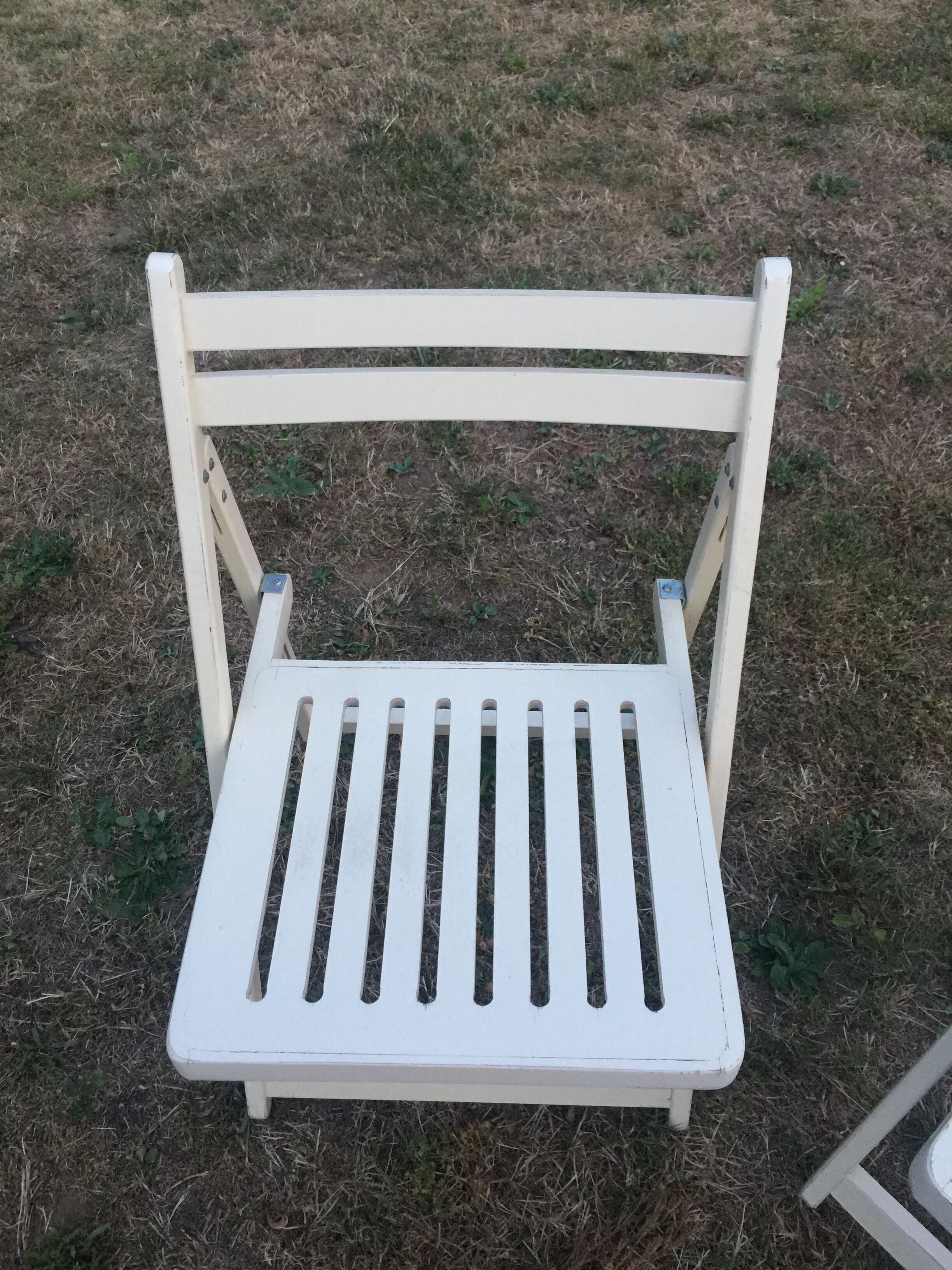 4 folding wooden chairs