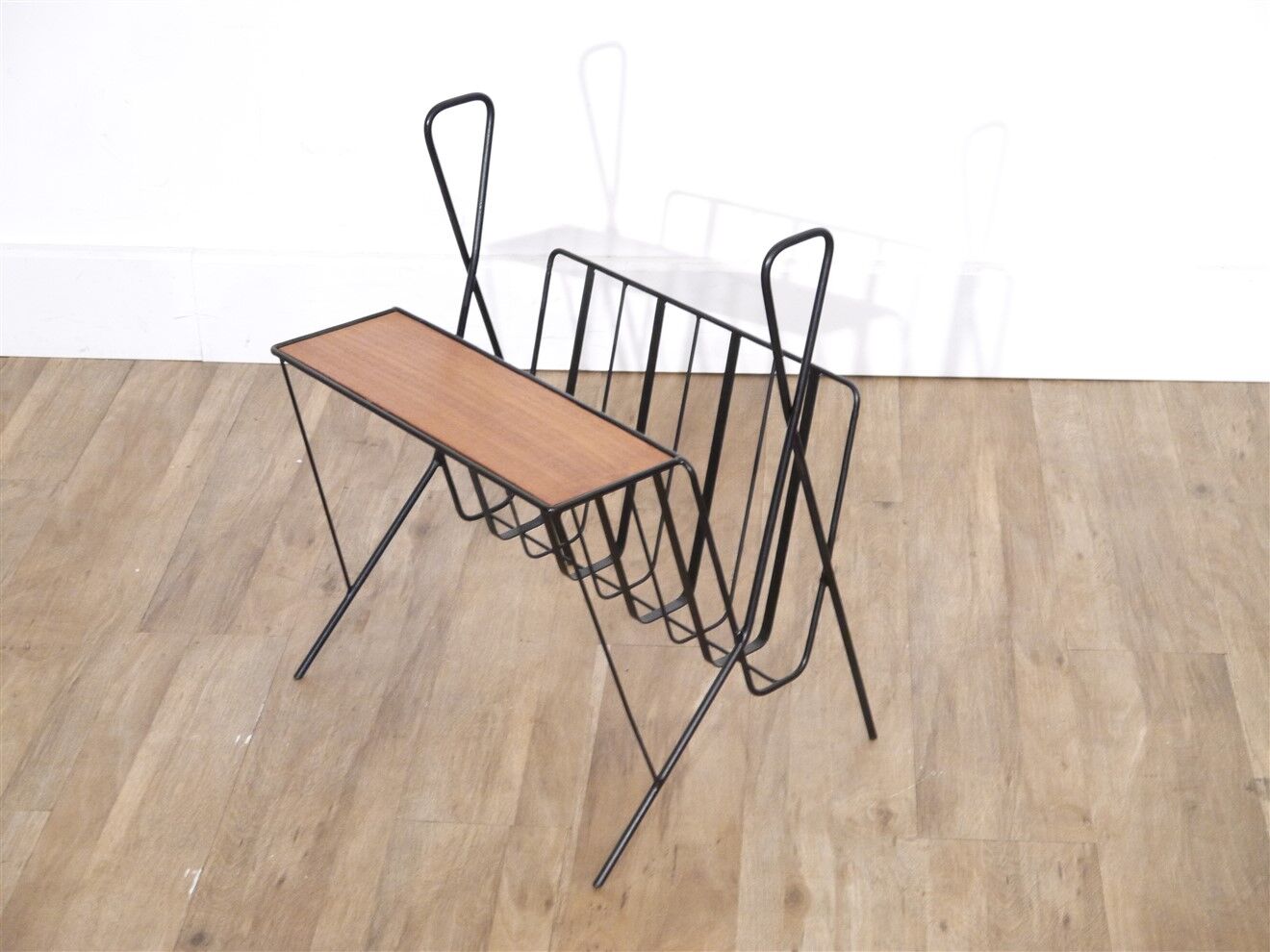 Vintage magazine holder in metal and teak 1960