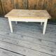 Table basse bois brut et taupe