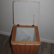 Pouf coffre en skai des années 60