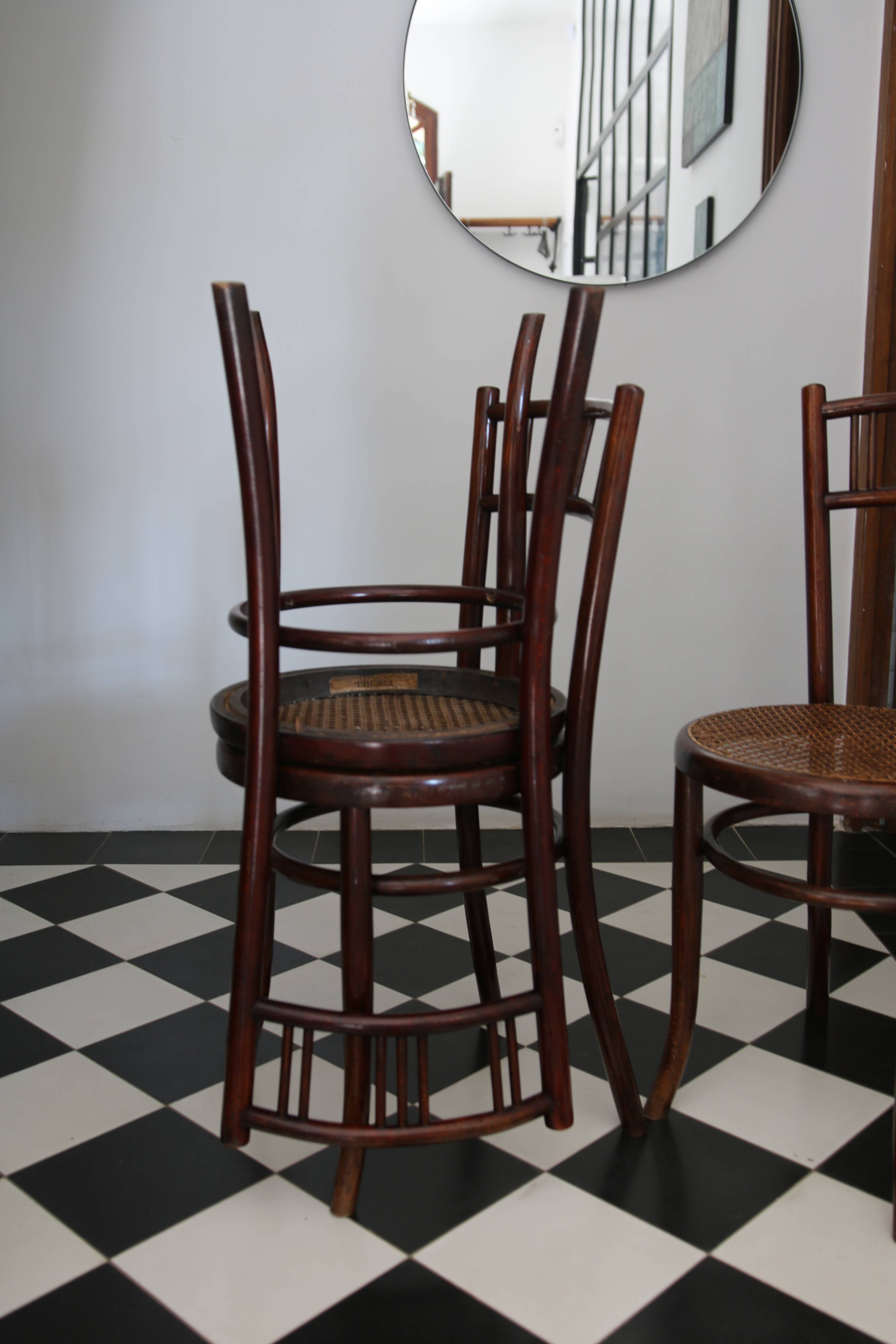 3 chaises bistrot bois courbé, Fischel, fin XIXe - début XXe.
