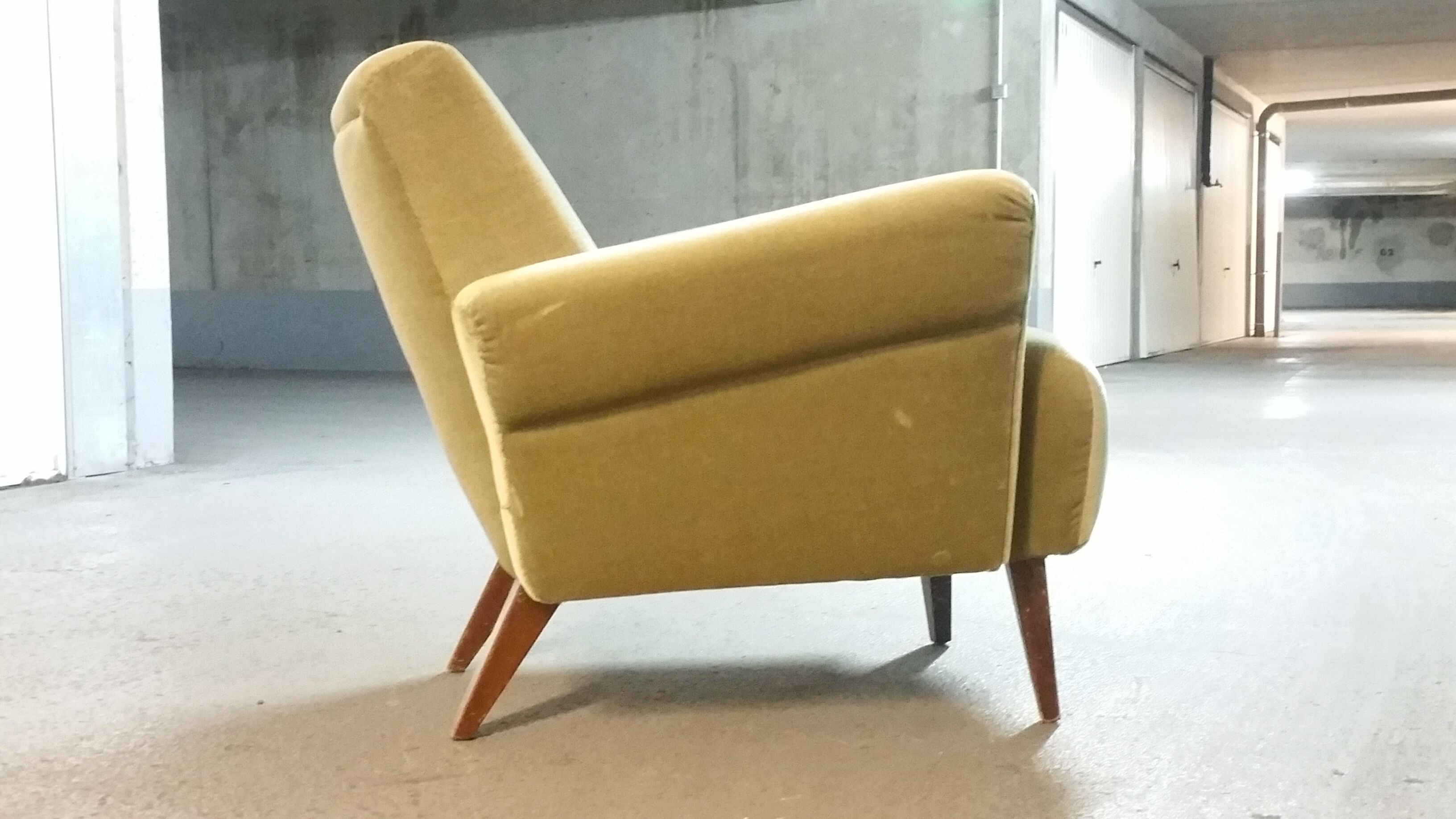 Fauteuil club années 50 60 déjà restauré