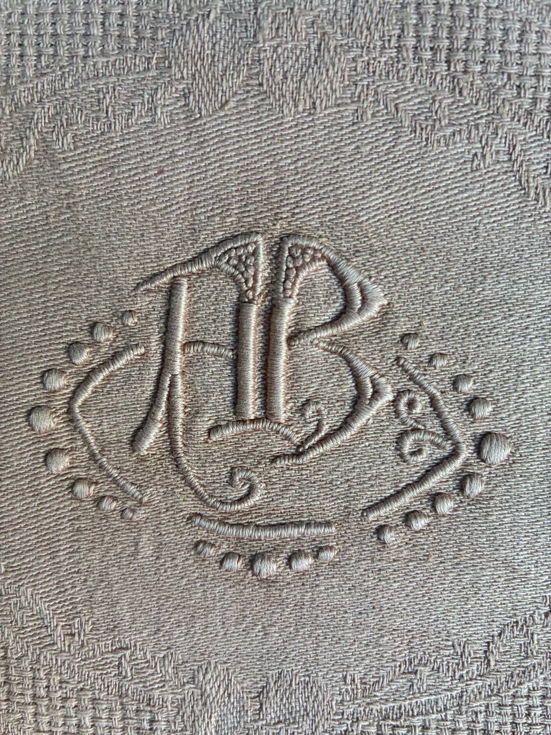 6 vintage monogrammed AB napkins