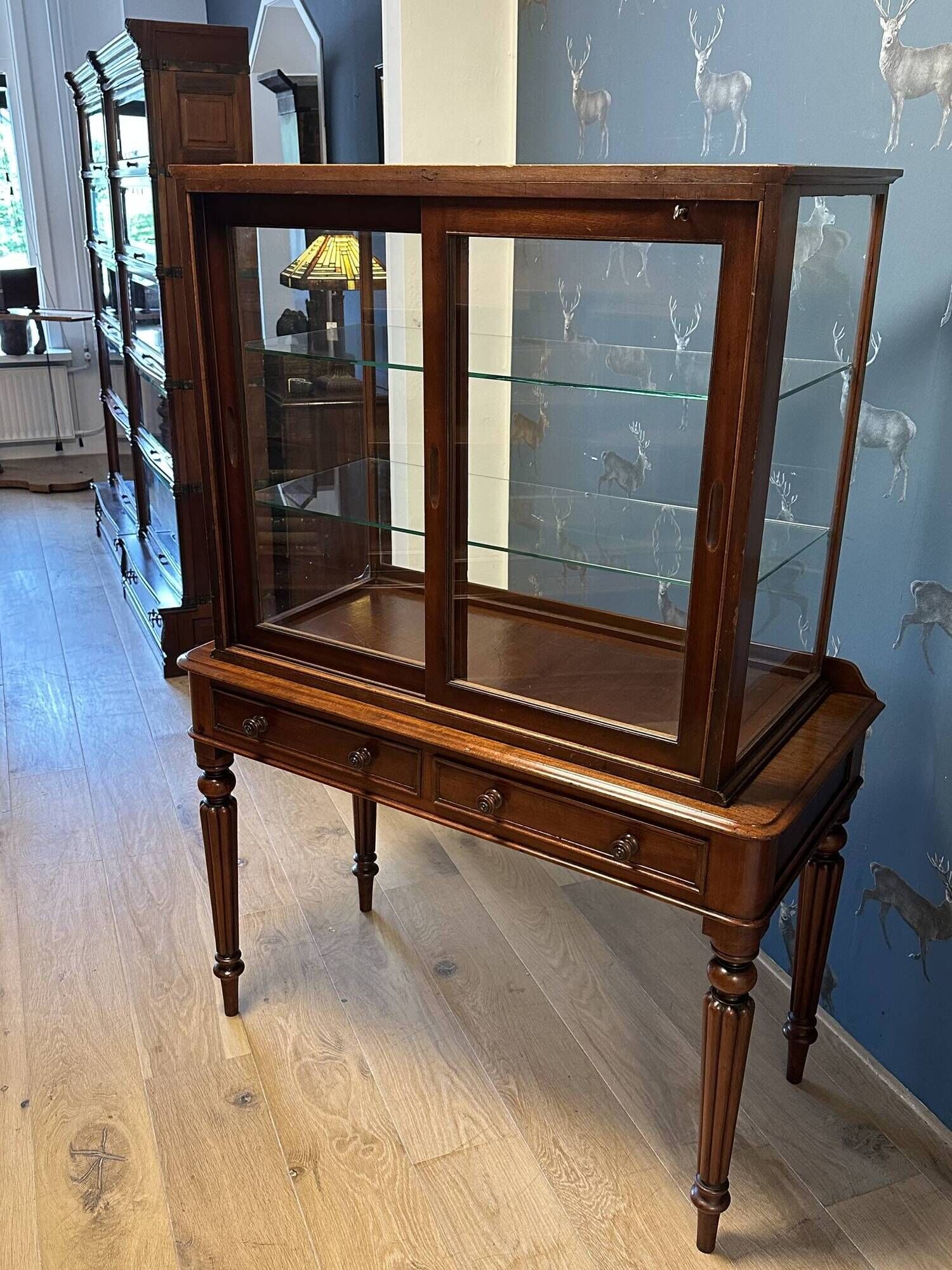 petit meuble vitrine
